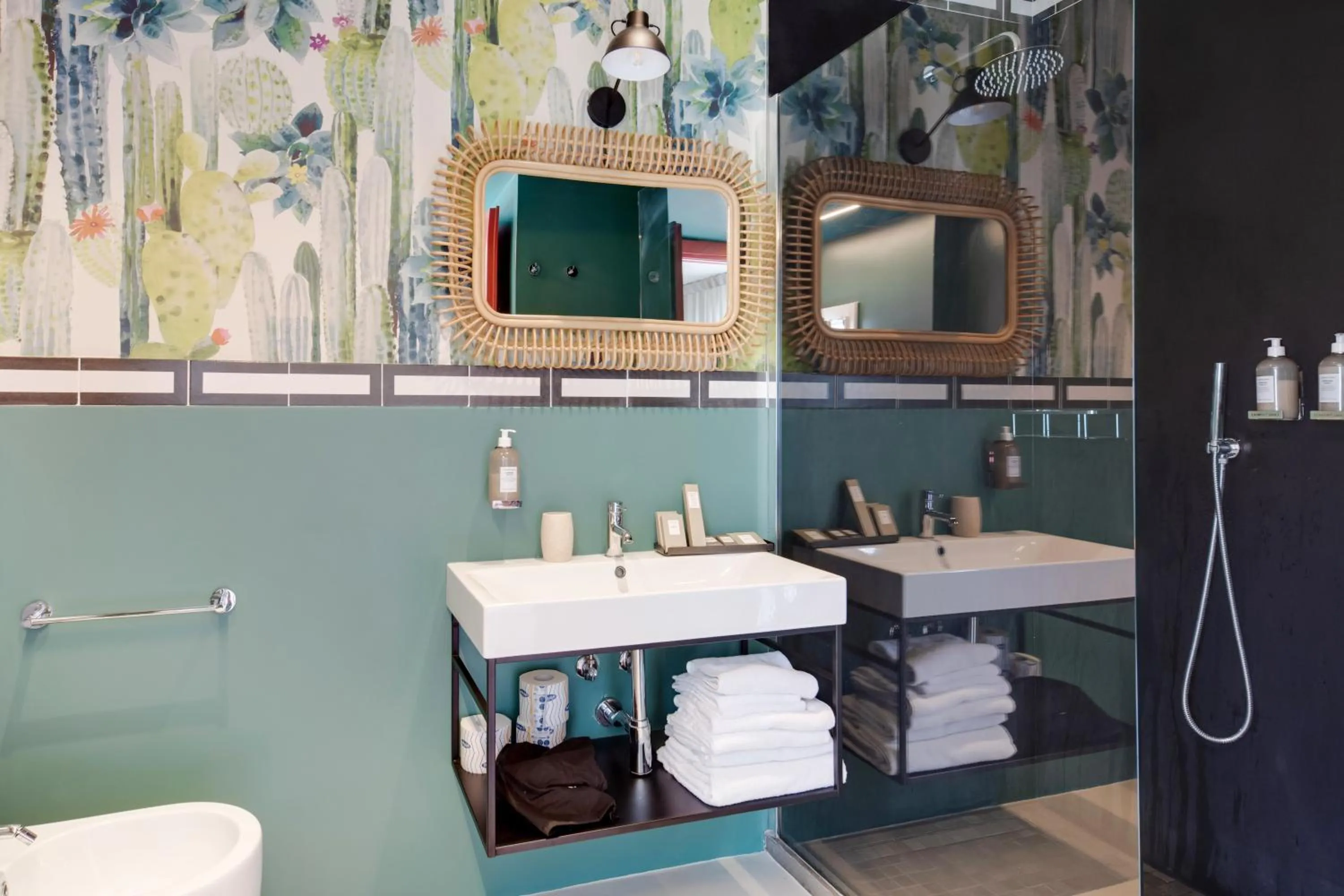 Shower in MARITTIMO Milano Marittima