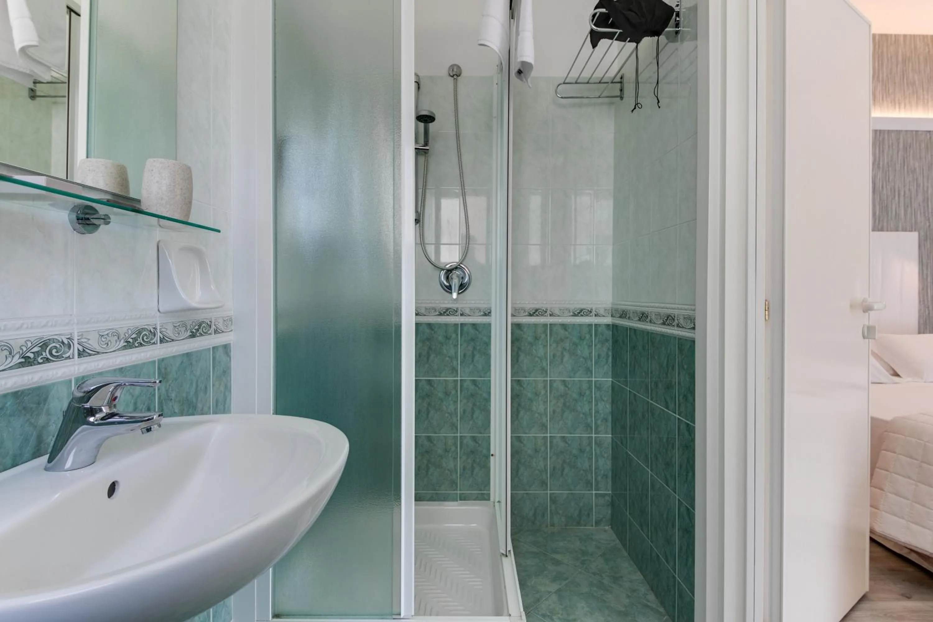 Shower in MARITTIMO Milano Marittima