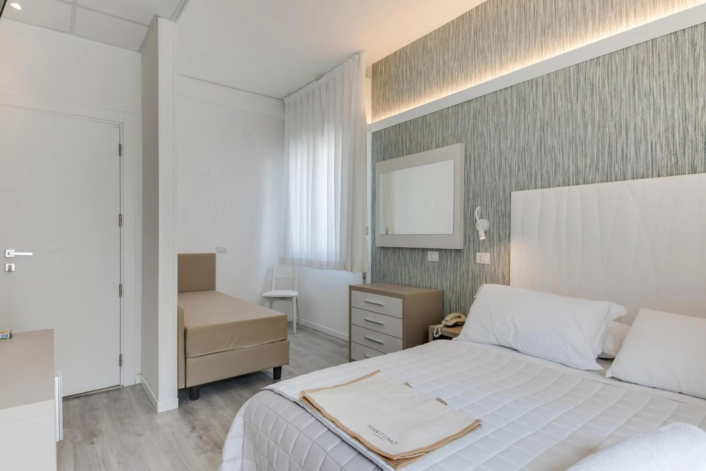 Bed in MARITTIMO Milano Marittima