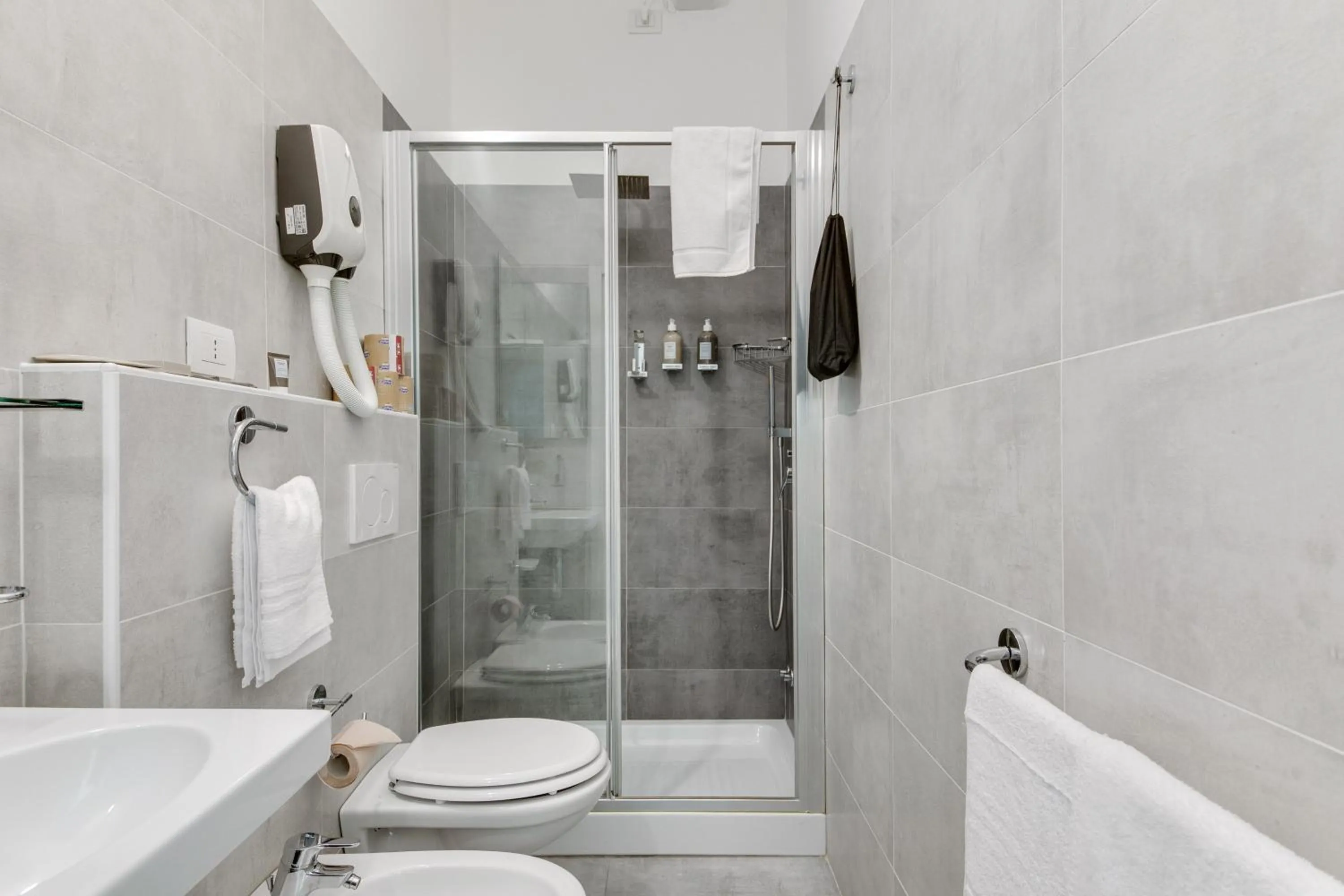 Shower in MARITTIMO Milano Marittima