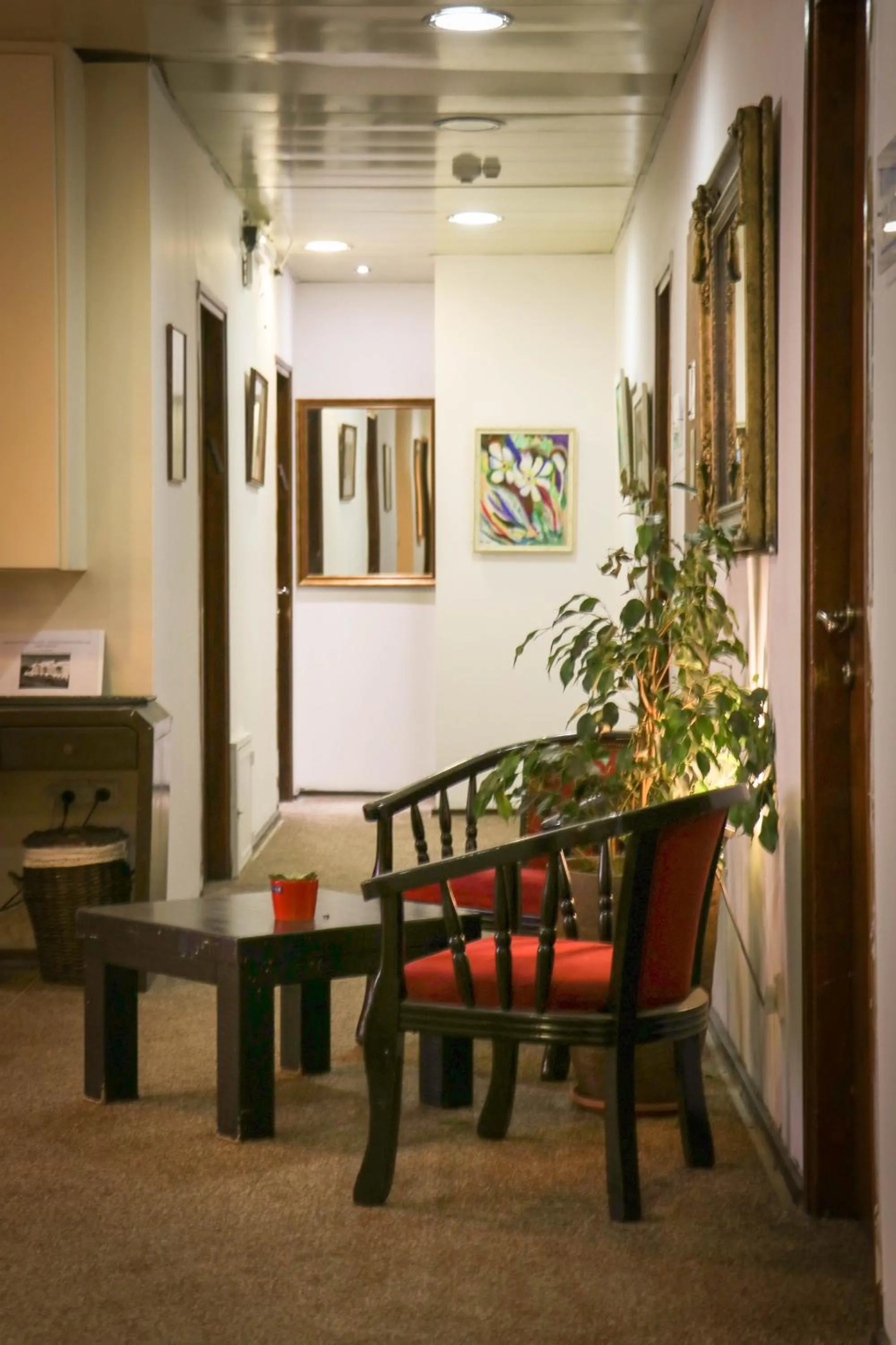Property building, Seating Area in The Colony Hotel