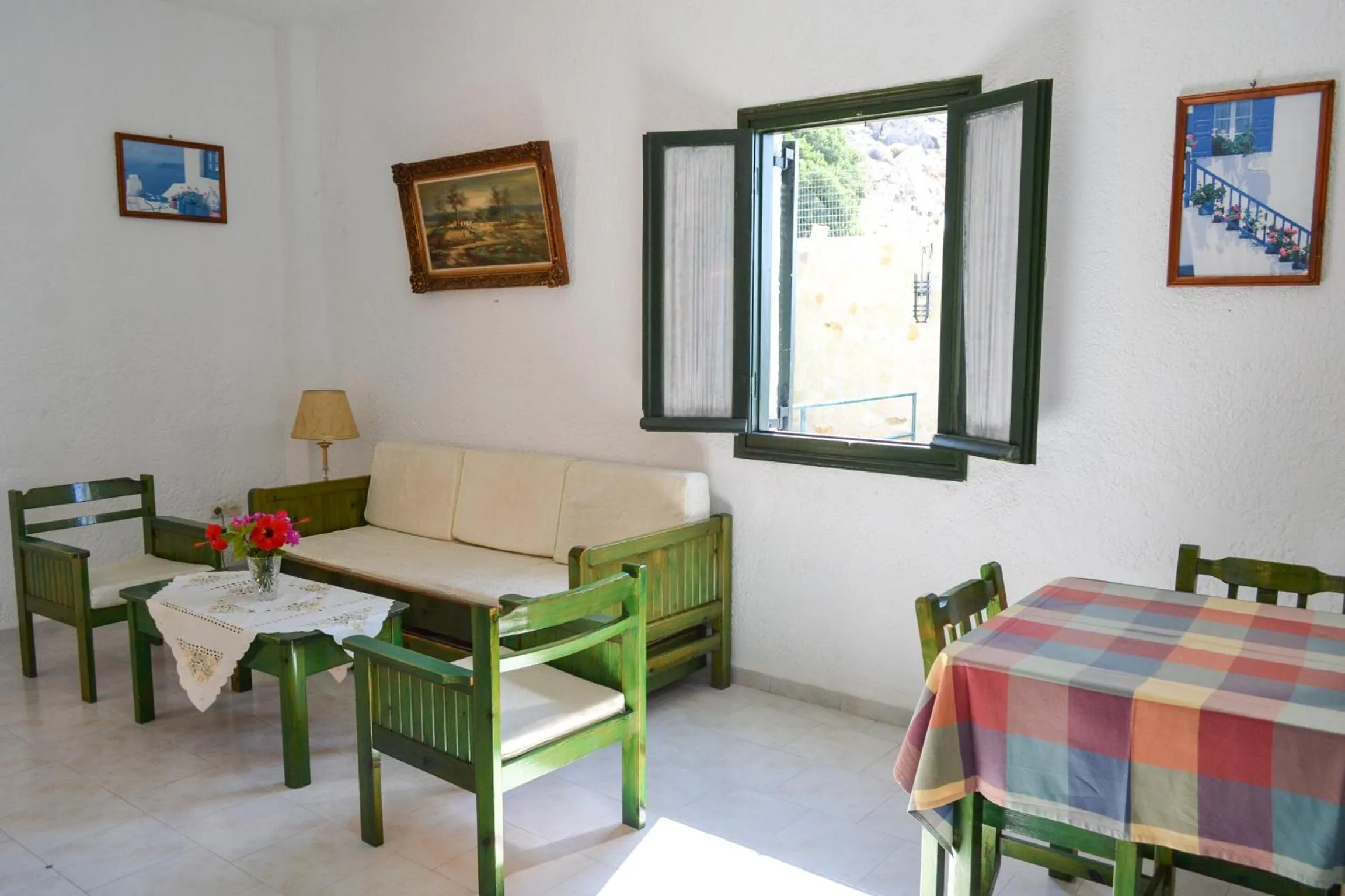 Living room in Hotel Finiki View