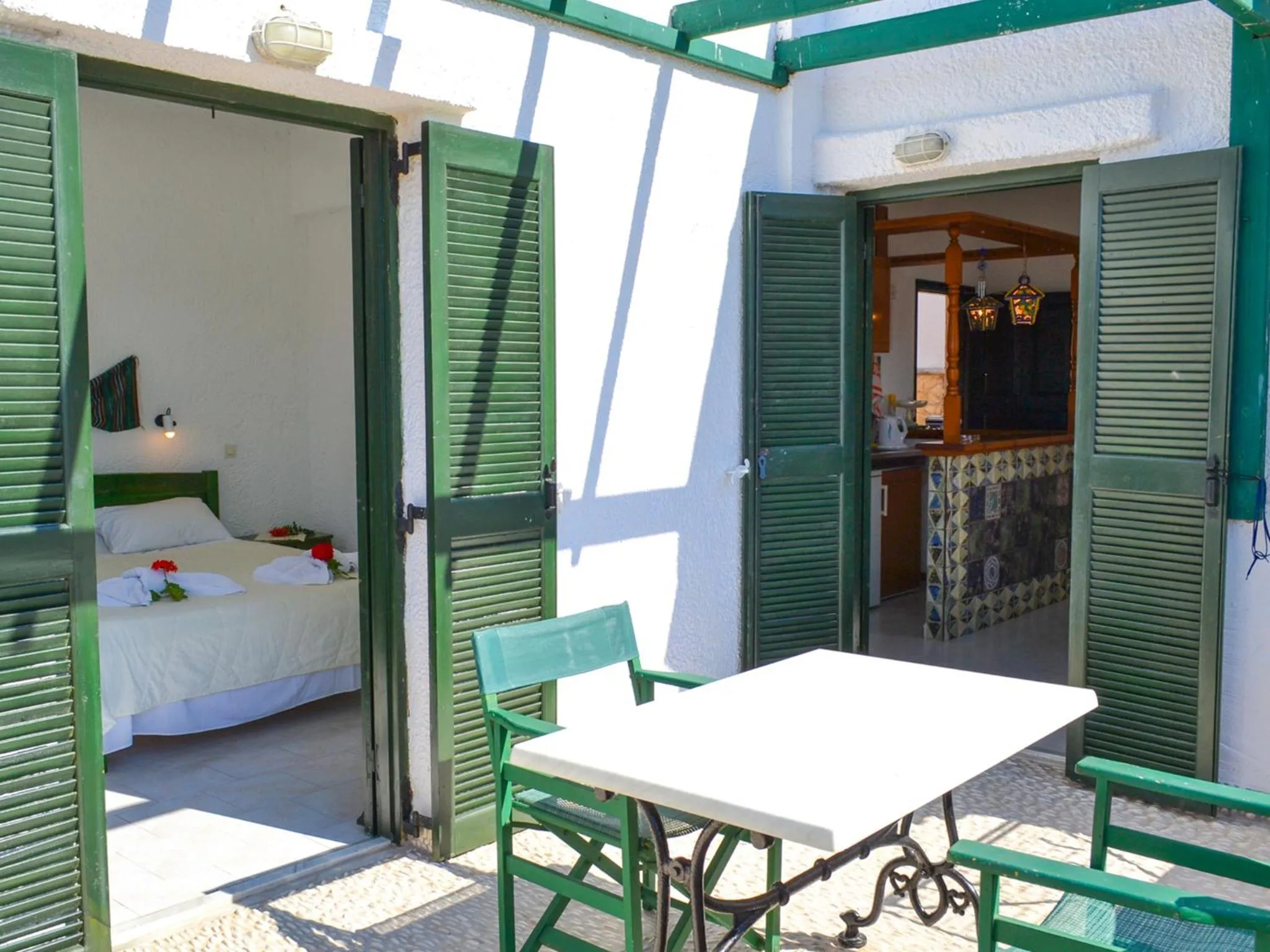 Patio, Bed in Hotel Finiki View