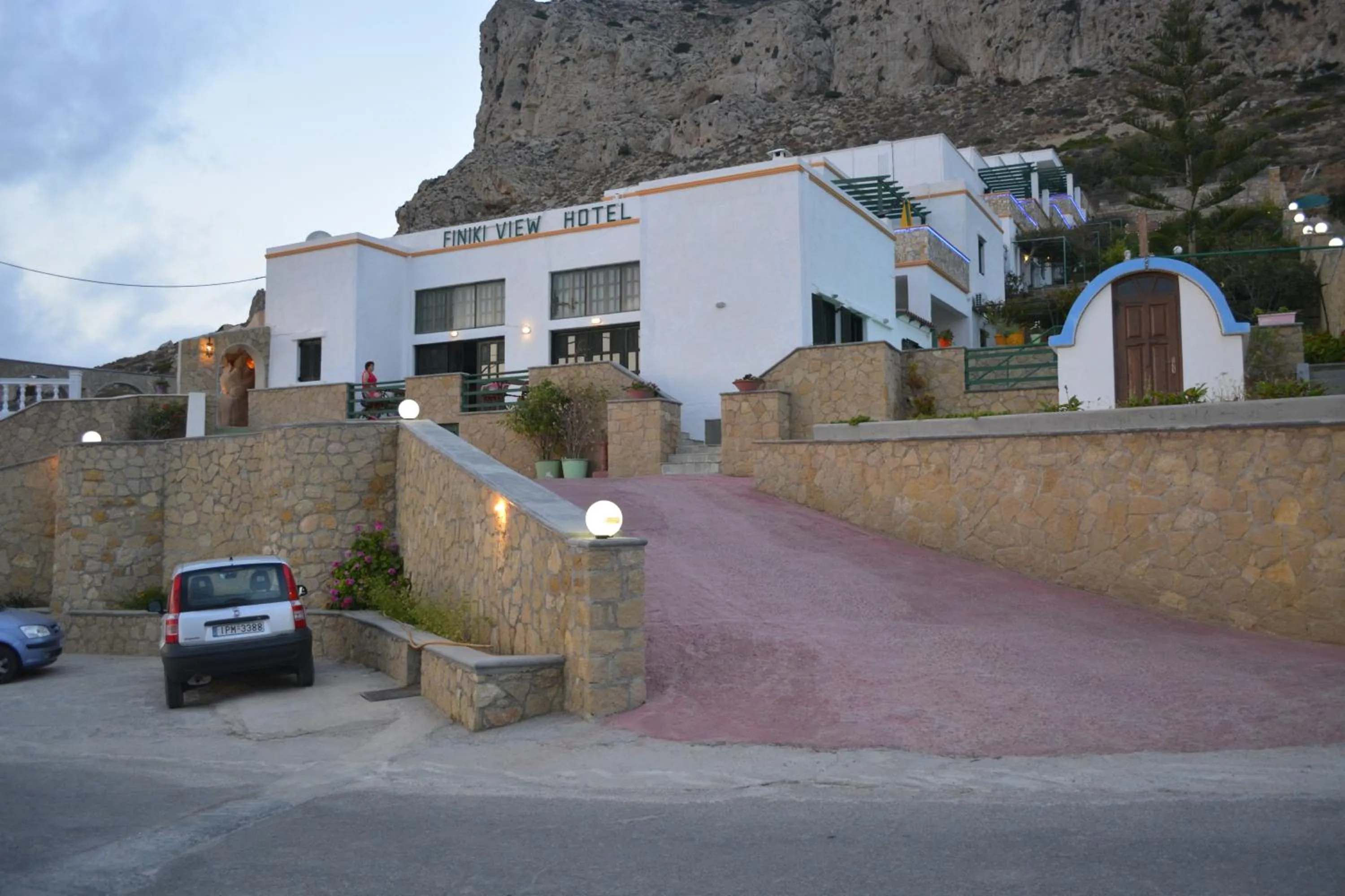 Facade/entrance in Hotel Finiki View