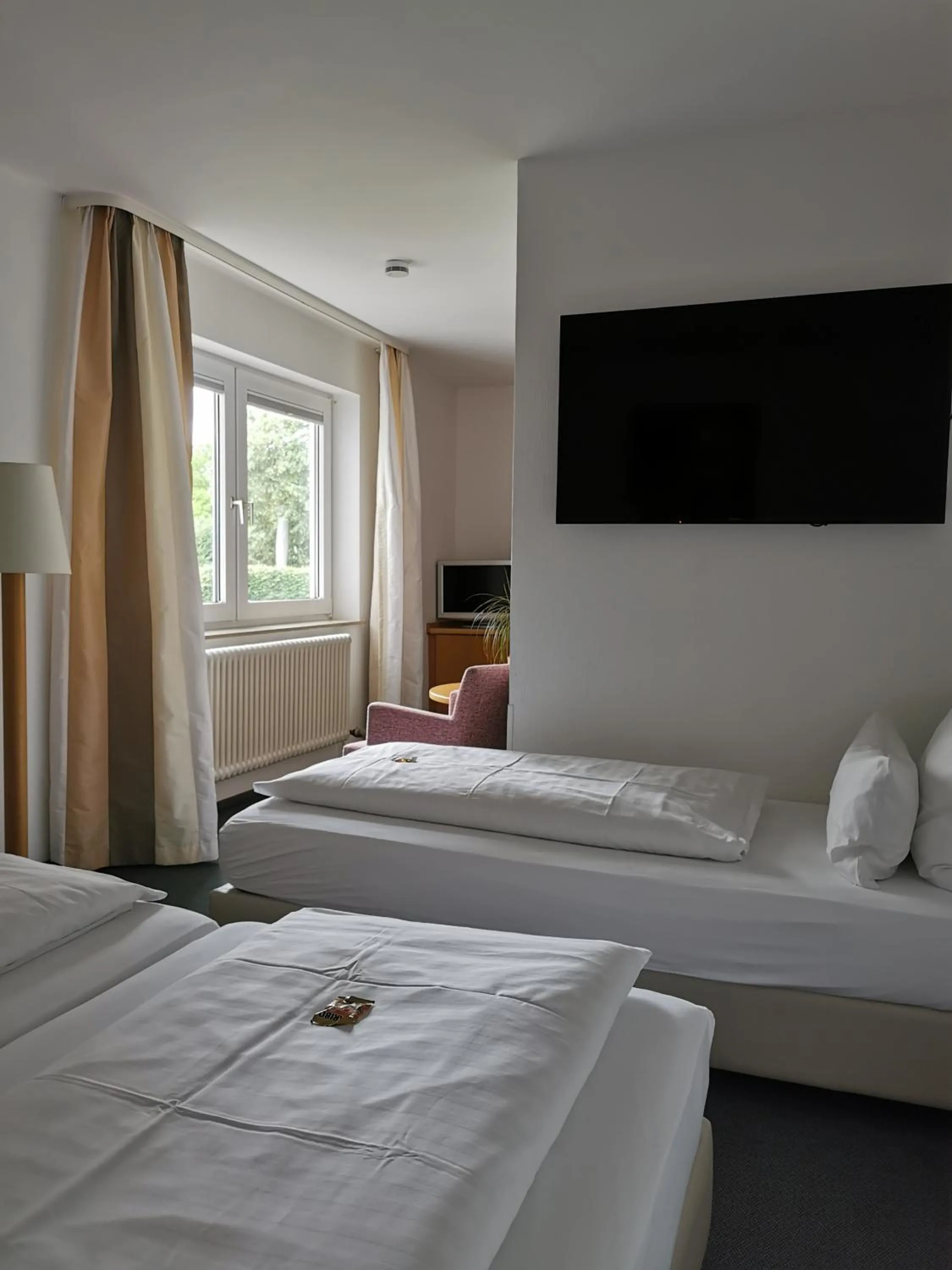 Photo of the whole room, Bed in Hotel Schober