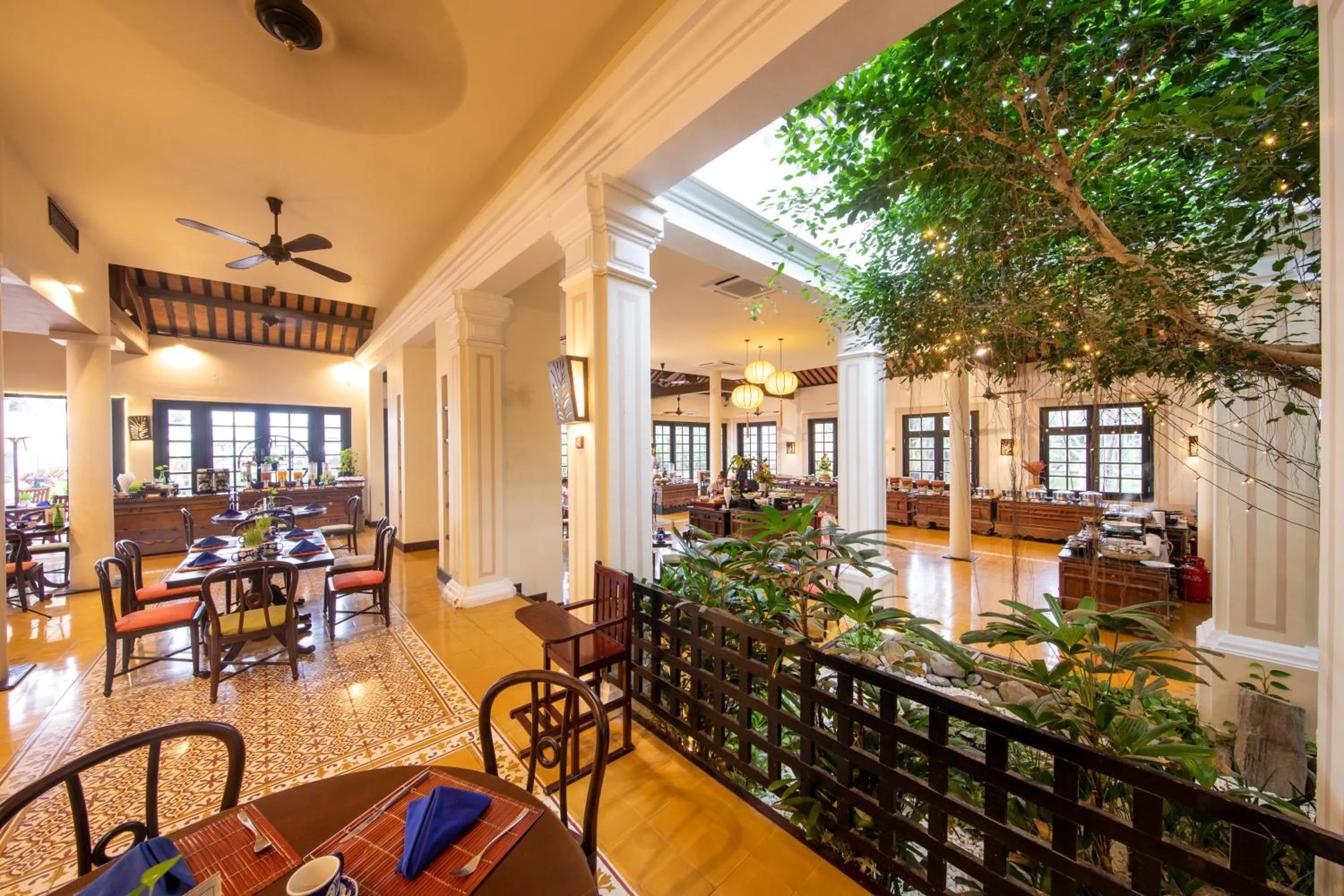 Restaurant/places to eat in Victoria Hoi An Beach Resort & Spa