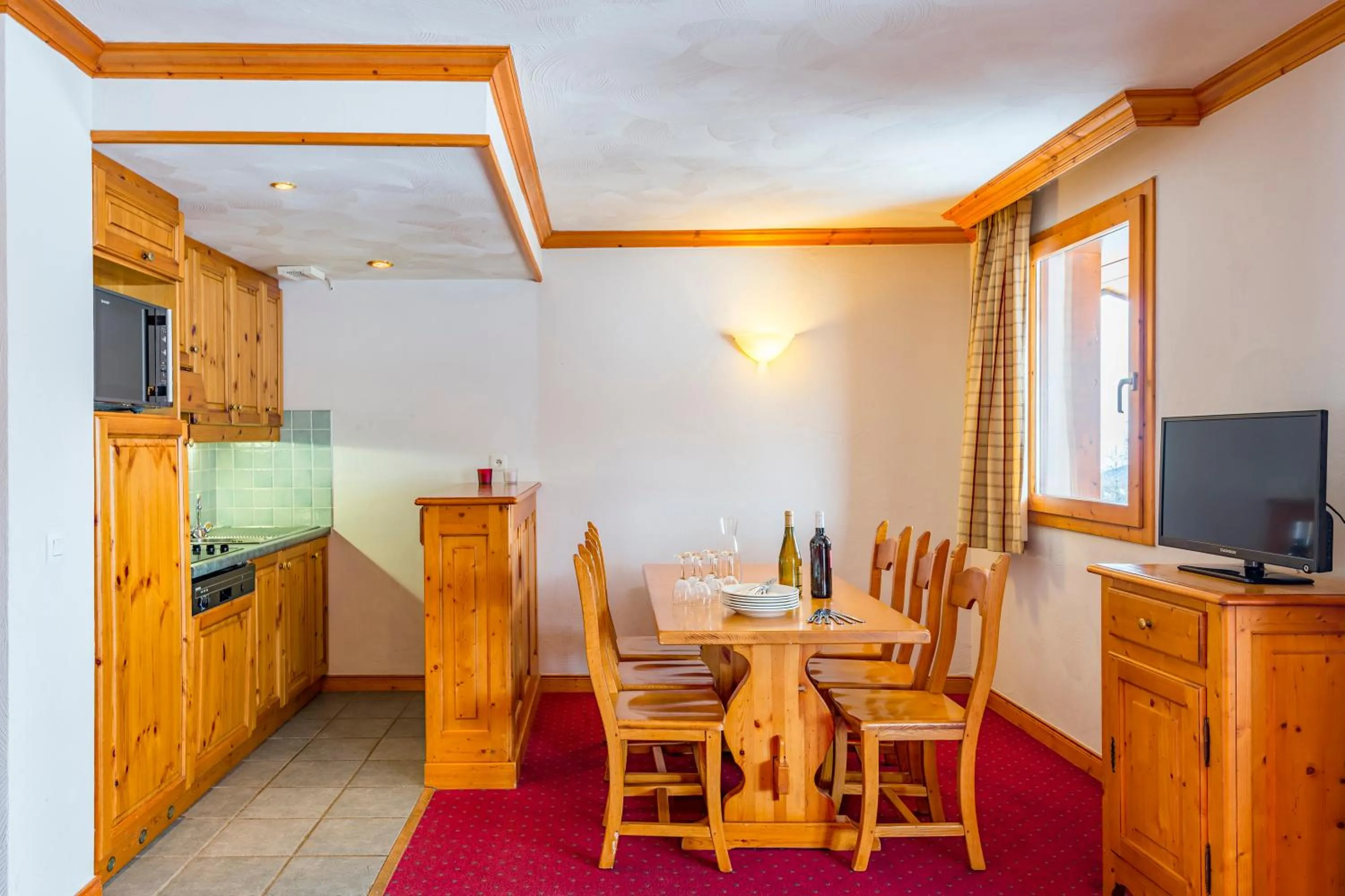 Kitchen or kitchenette in Lagrange Vacances Aspen