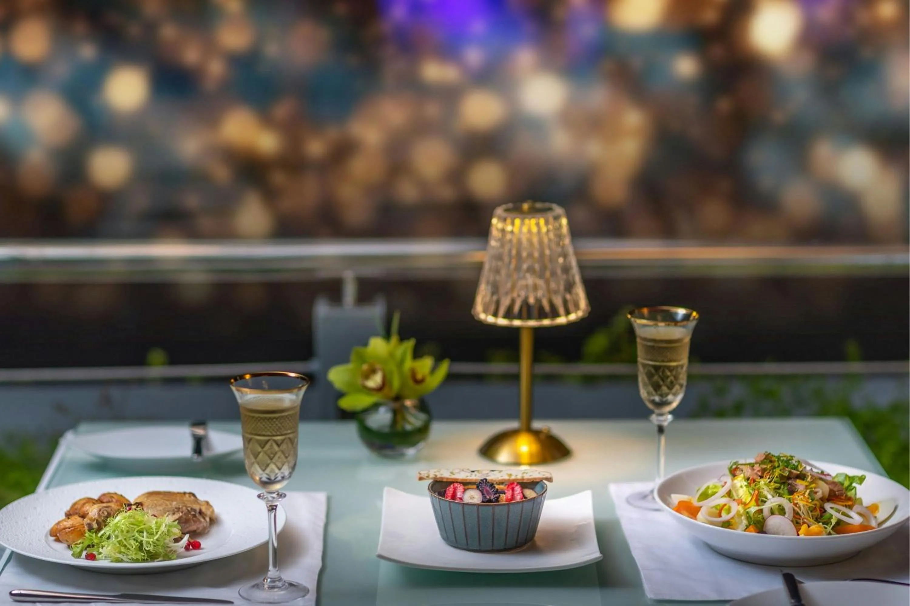 Restaurant/places to eat in The Ritz-Carlton, Bahrain