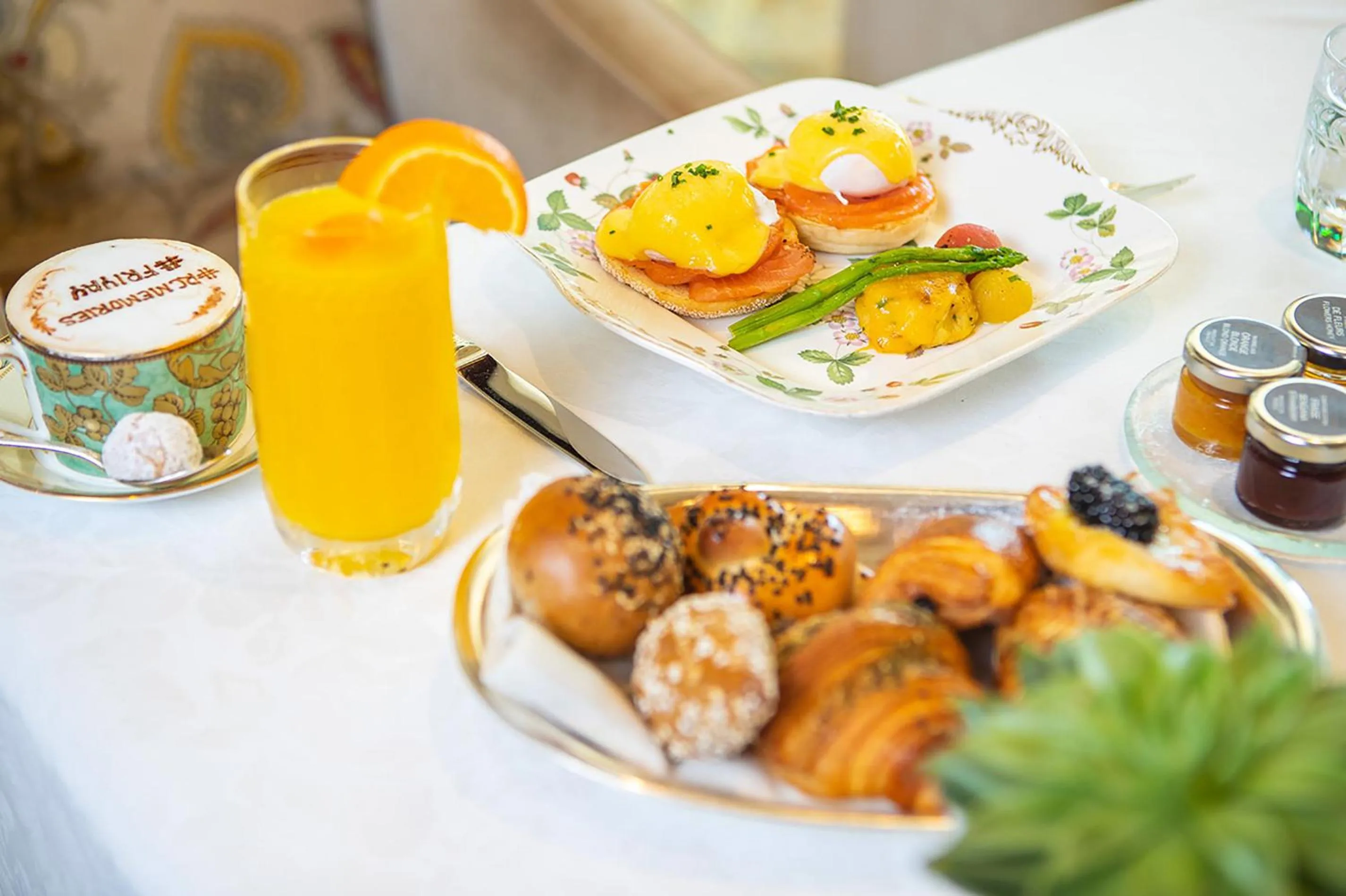 Food and drinks in The Ritz-Carlton, Bahrain