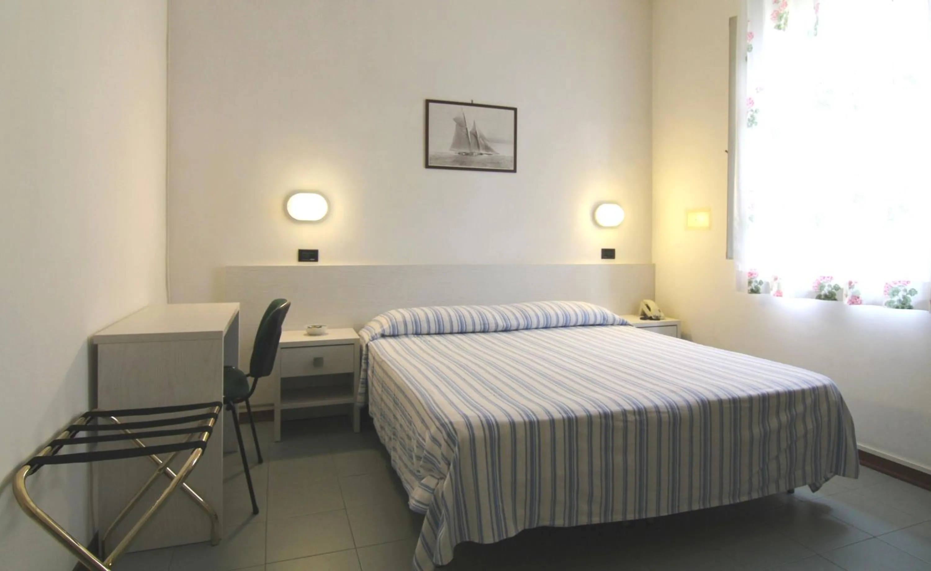 Bedroom, Bed in Hotel Garni Picnic