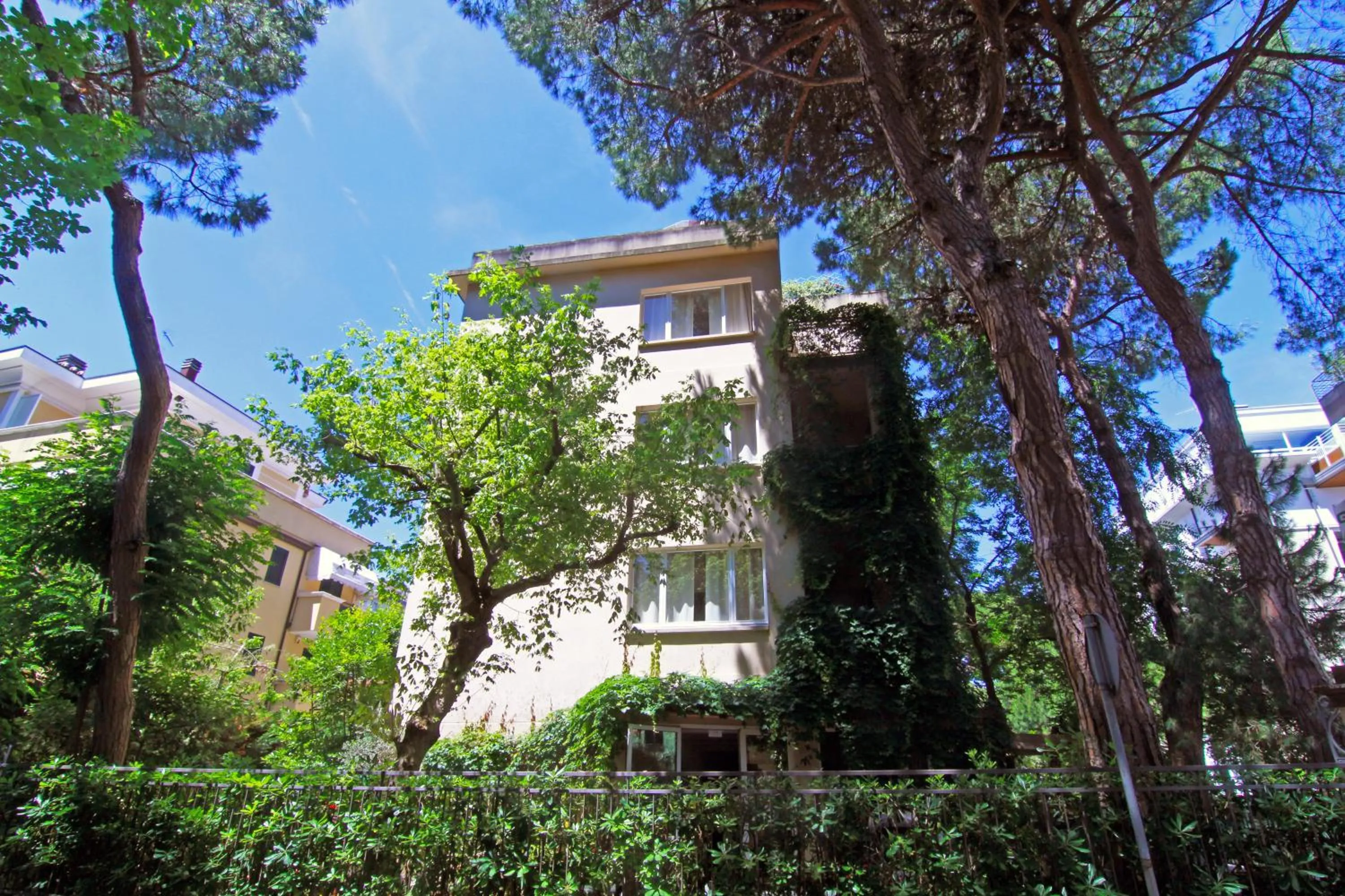 Property building in Hotel Garni Picnic