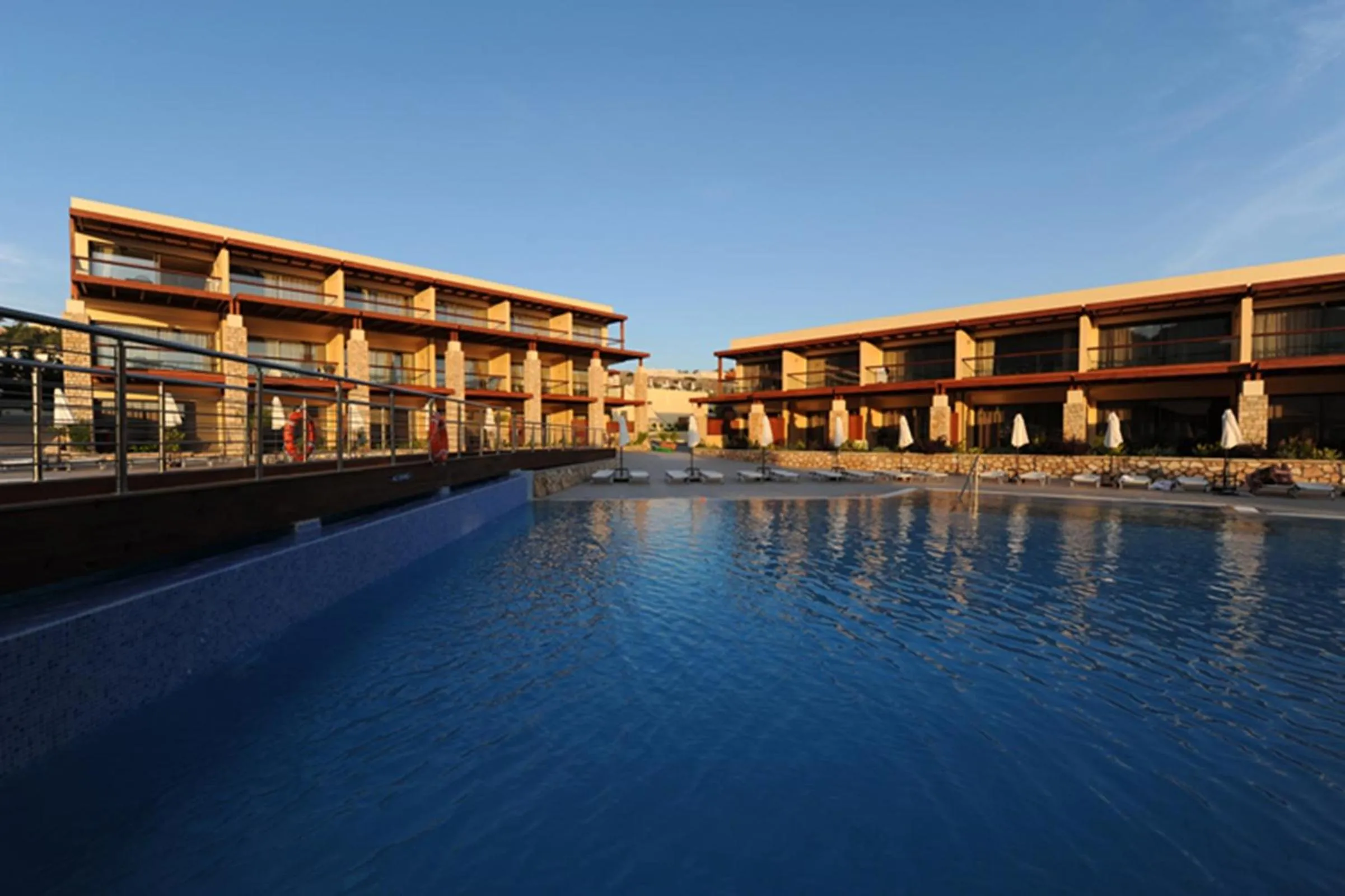 Facade/entrance in Island Blue Hotel