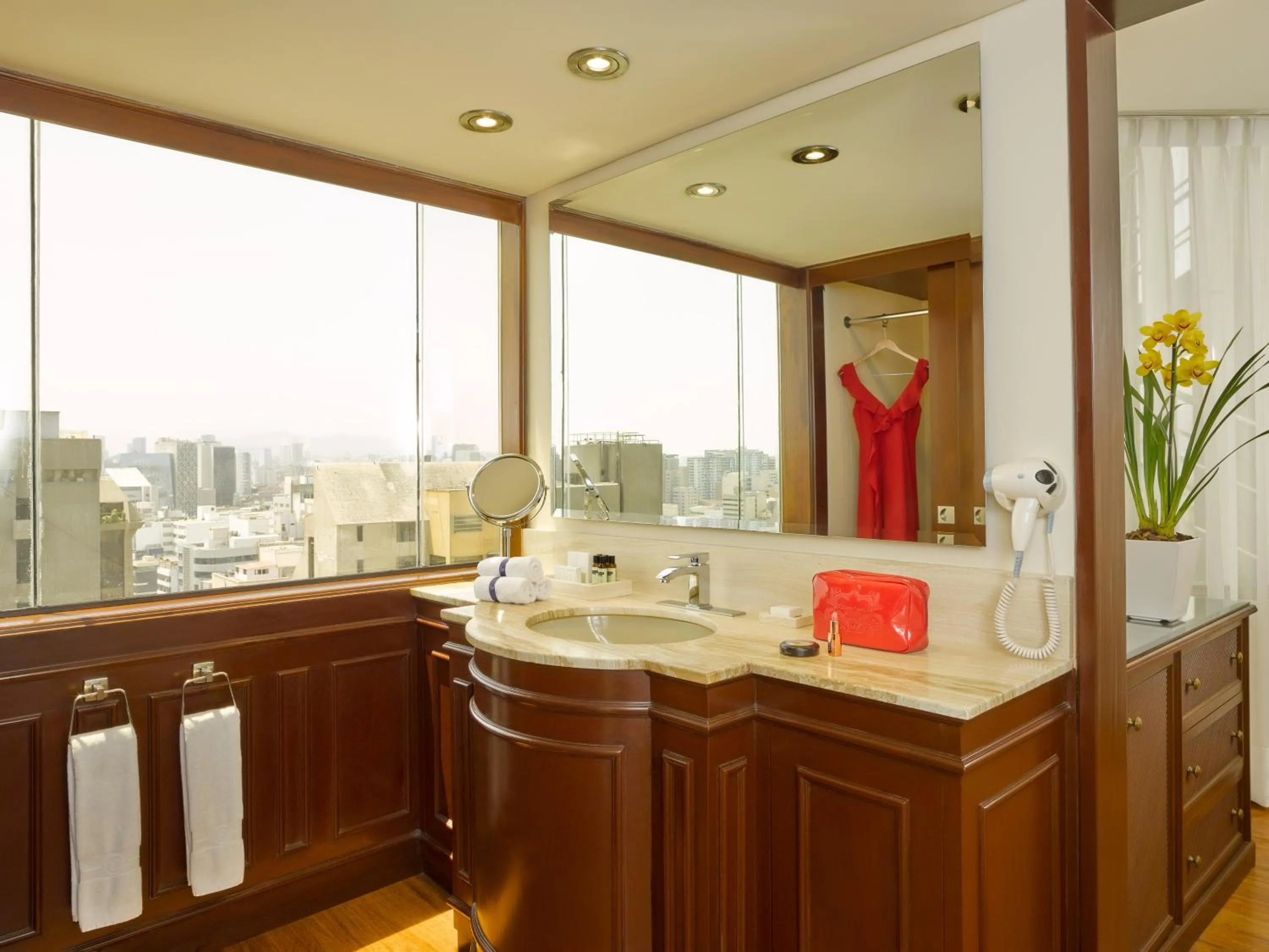 Bathroom in Hotel Estelar Miraflores
