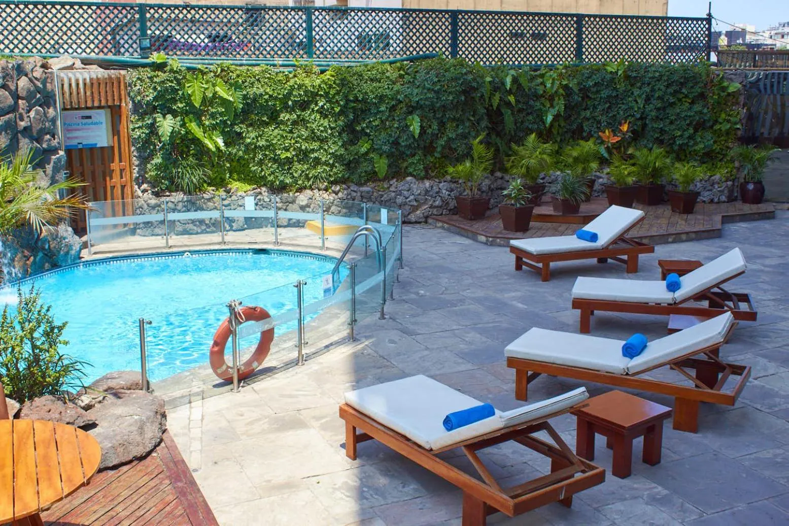 Pool view in Hotel Estelar Miraflores