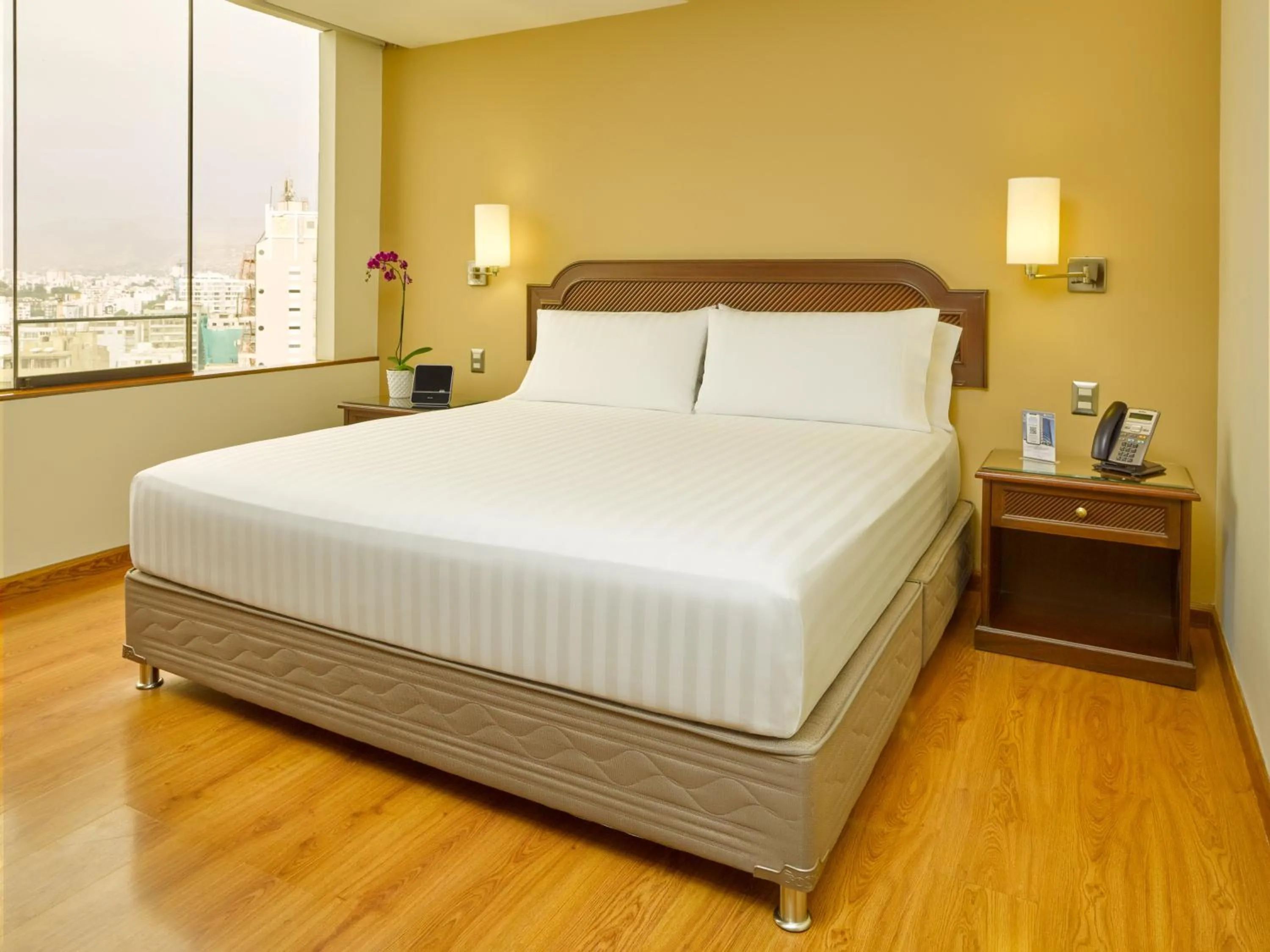 Photo of the whole room, Bed in Hotel Estelar Miraflores