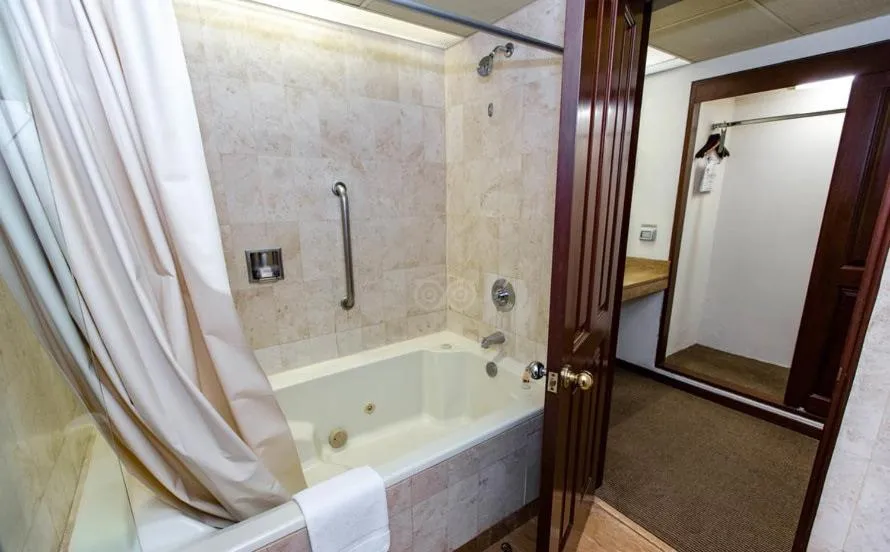 Hot Tub in J&A Classic Hotel