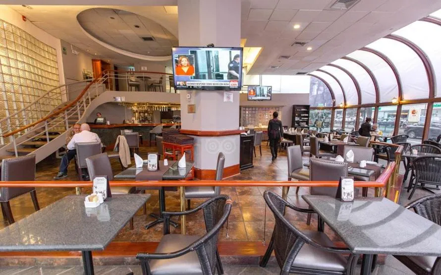 Restaurant/places to eat in J&A Classic Hotel