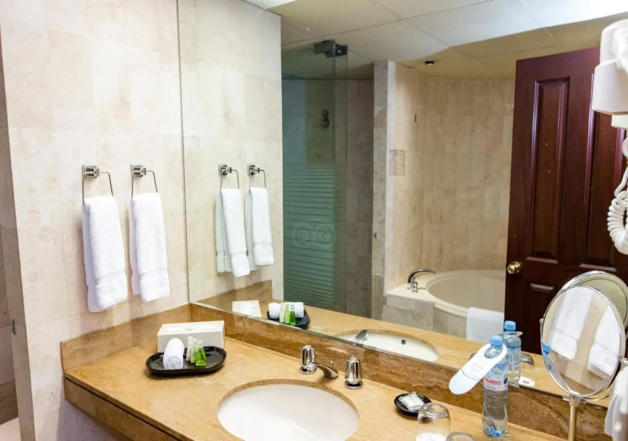 Bathroom in J&A Classic Hotel