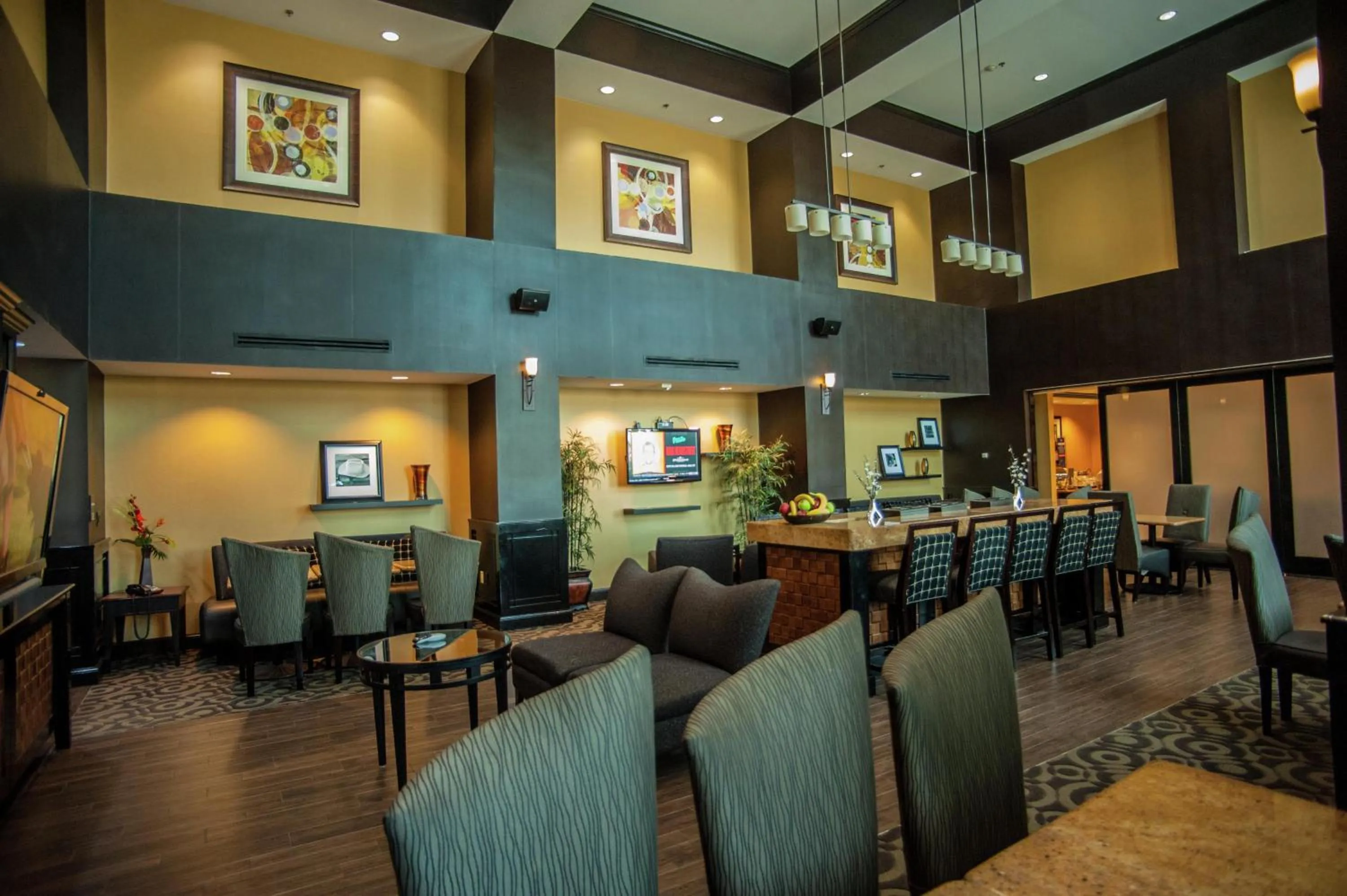 Hampton Inn & Suites Palestine