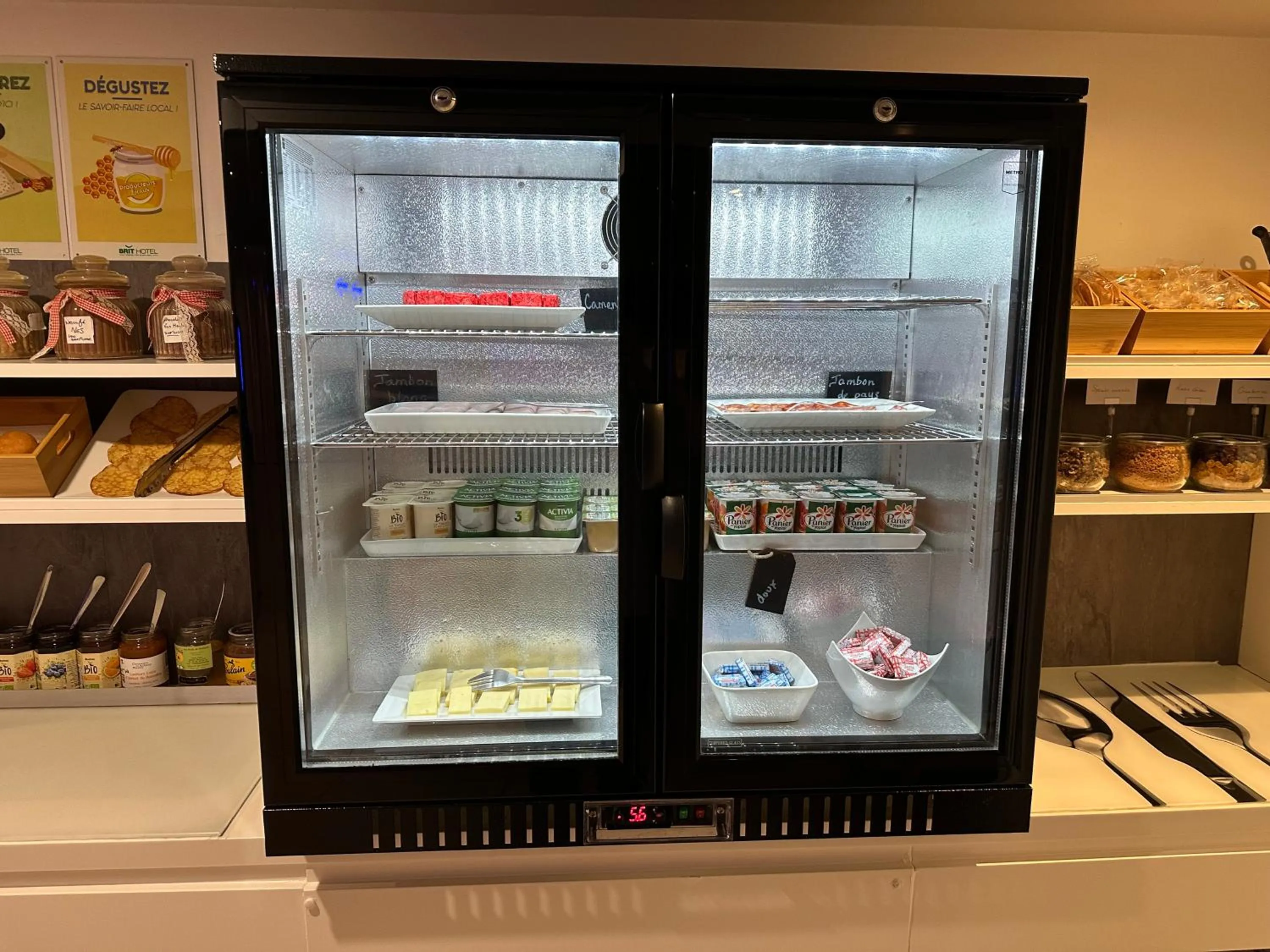 Breakfast in Brit Hotel Porte d'Espagne