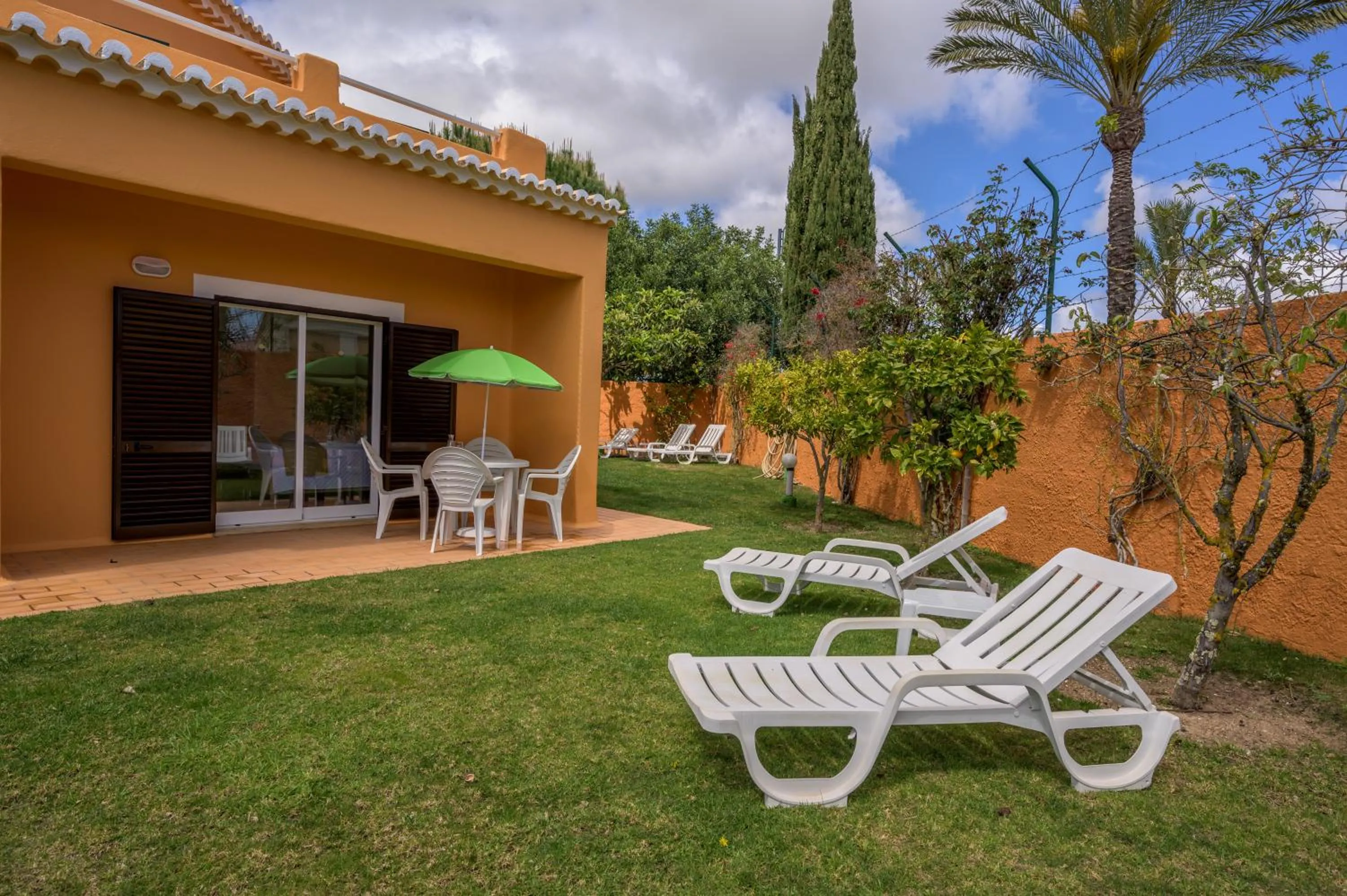 Garden in Canavial I & II Apartamentos