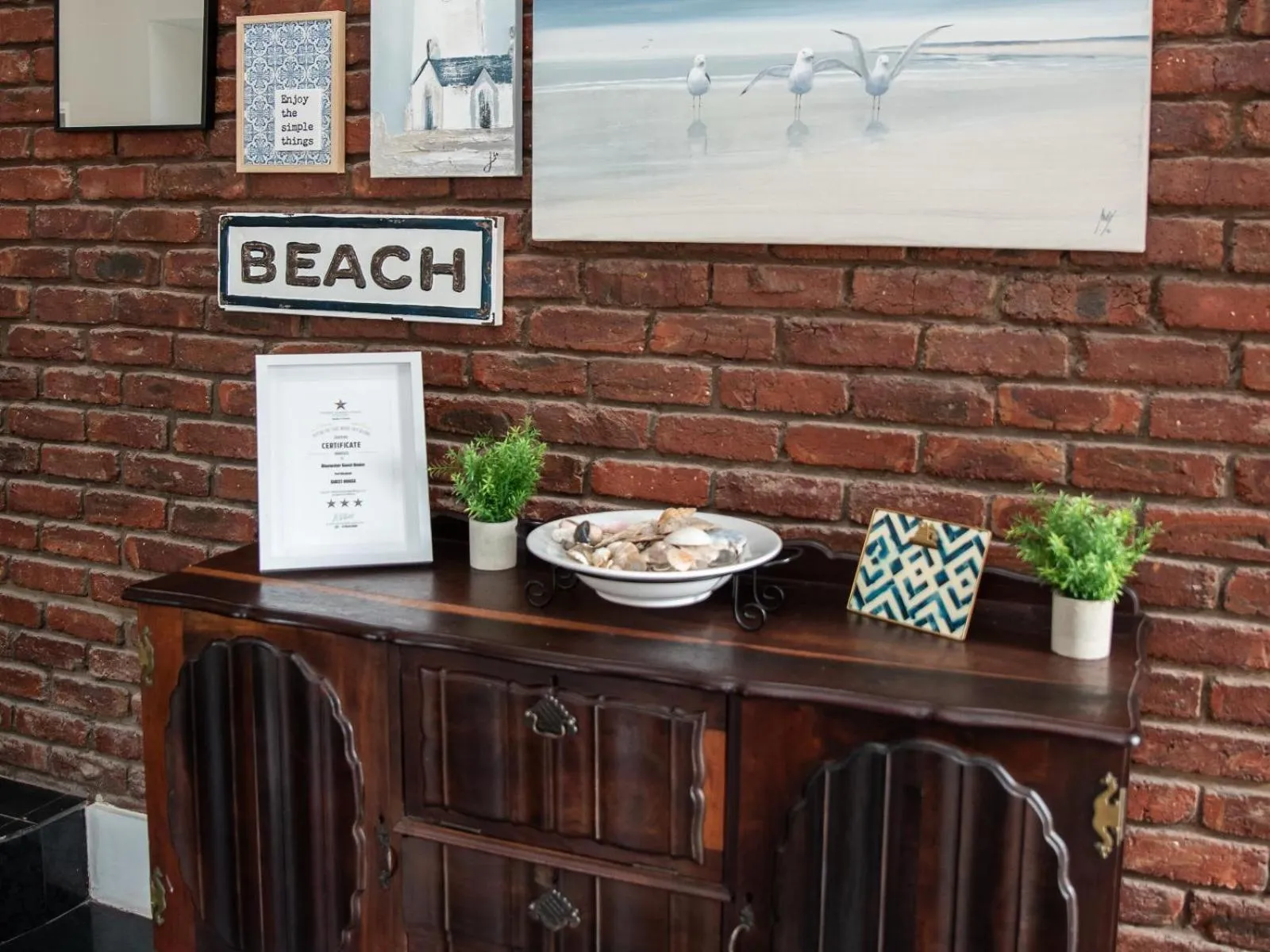 Decorative detail in Bluewater Guesthouse