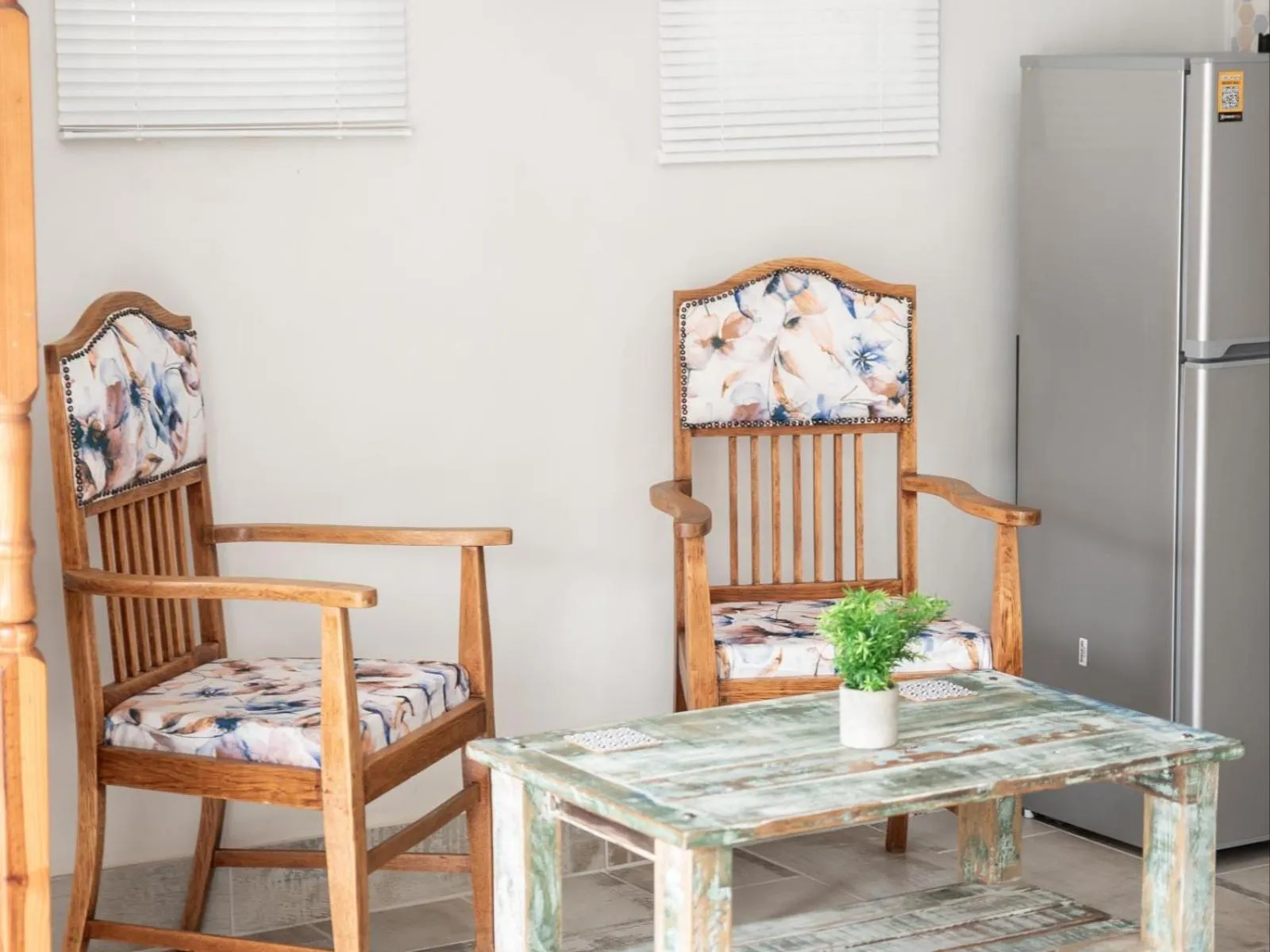 Dining area in Bluewater Guesthouse