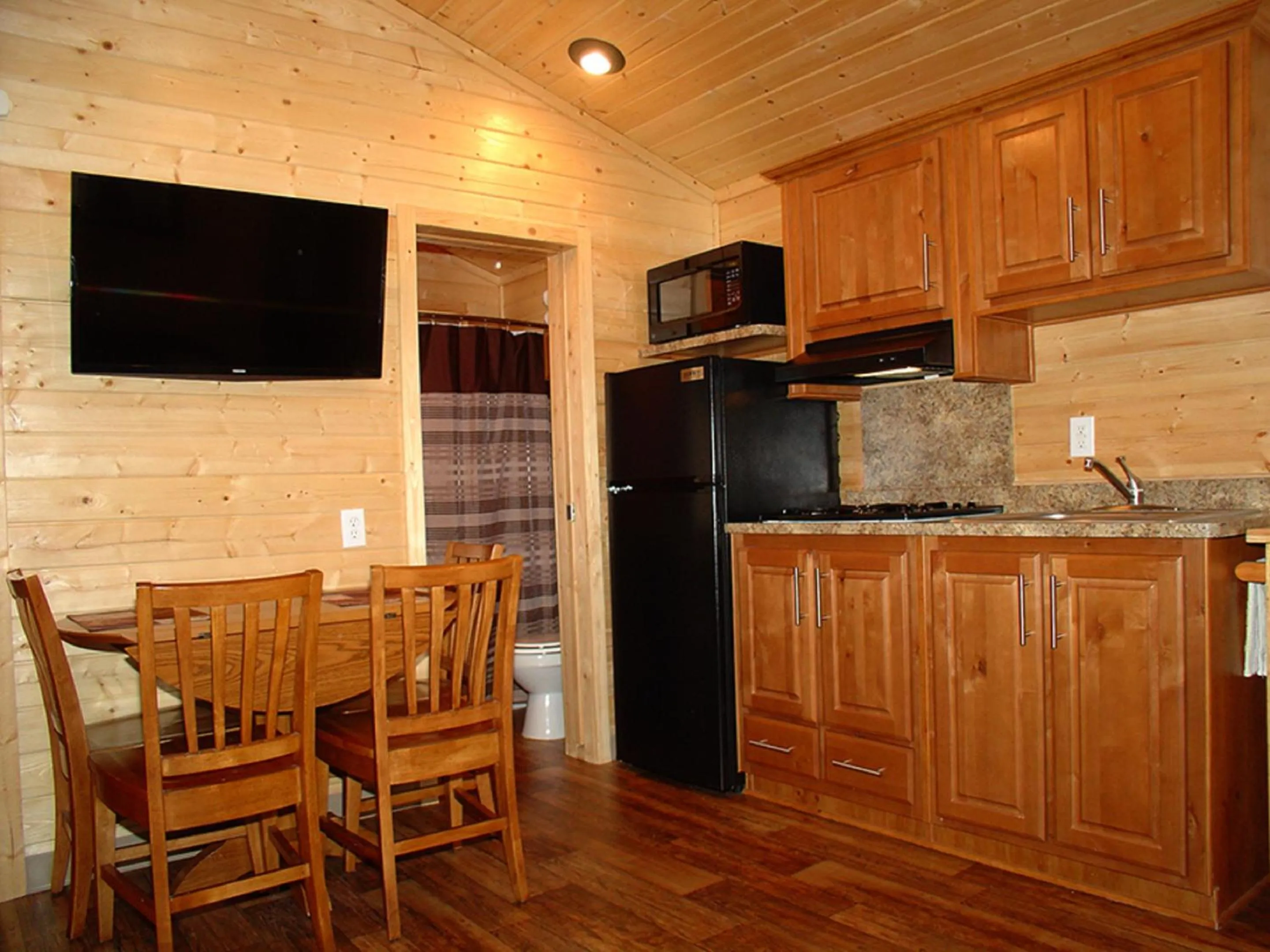 Dining area in Verde Valley Canyon View Cottage 6