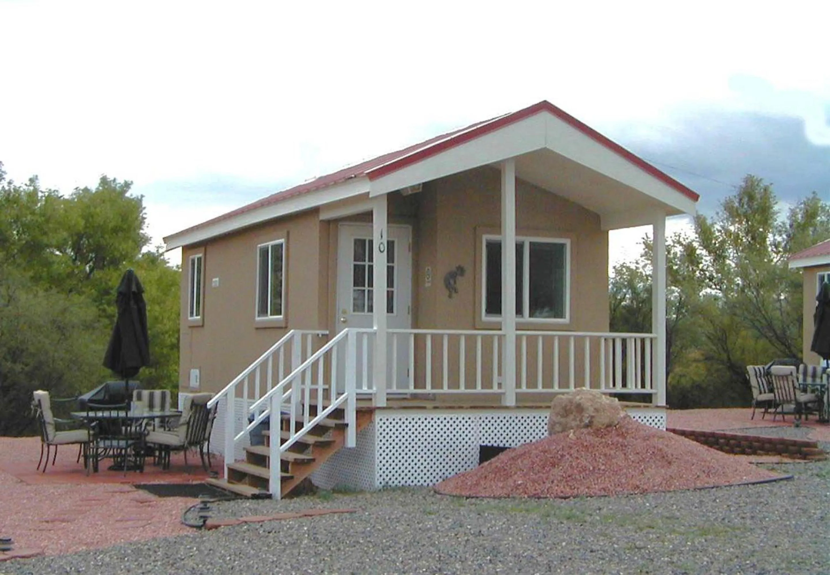 Facade/entrance in Verde Valley Studio Park Model Cabin 16