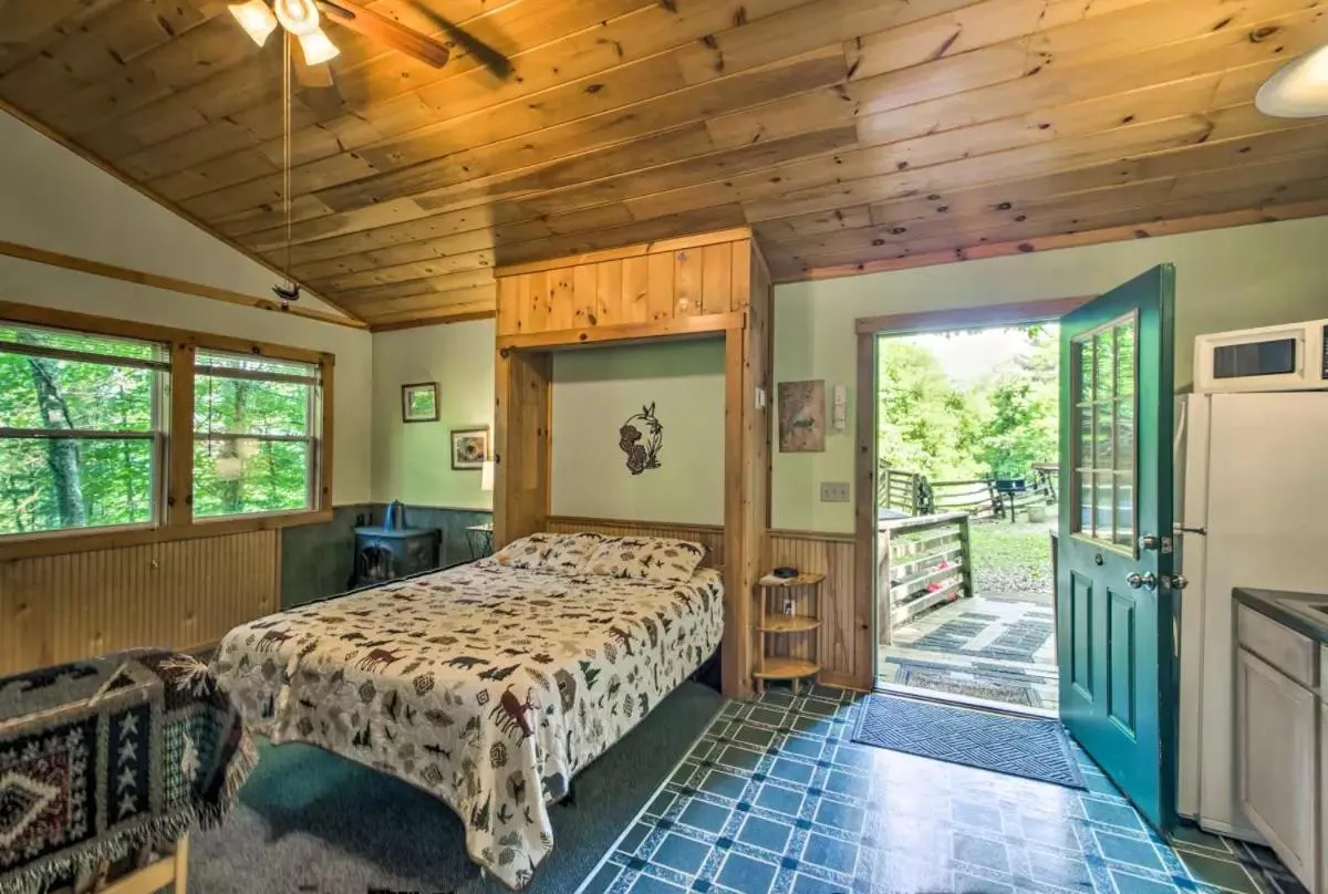 Bed in Nantahala Cabins
