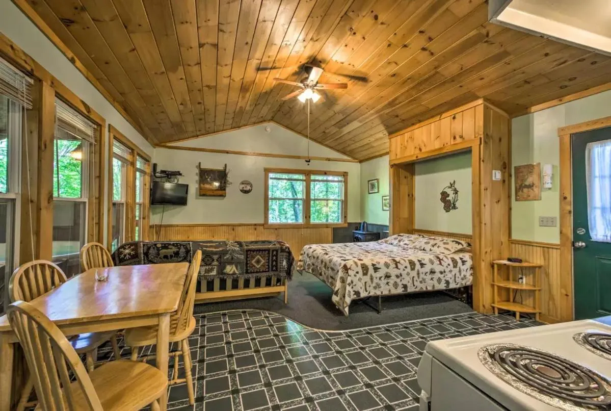Bed in Nantahala Cabins