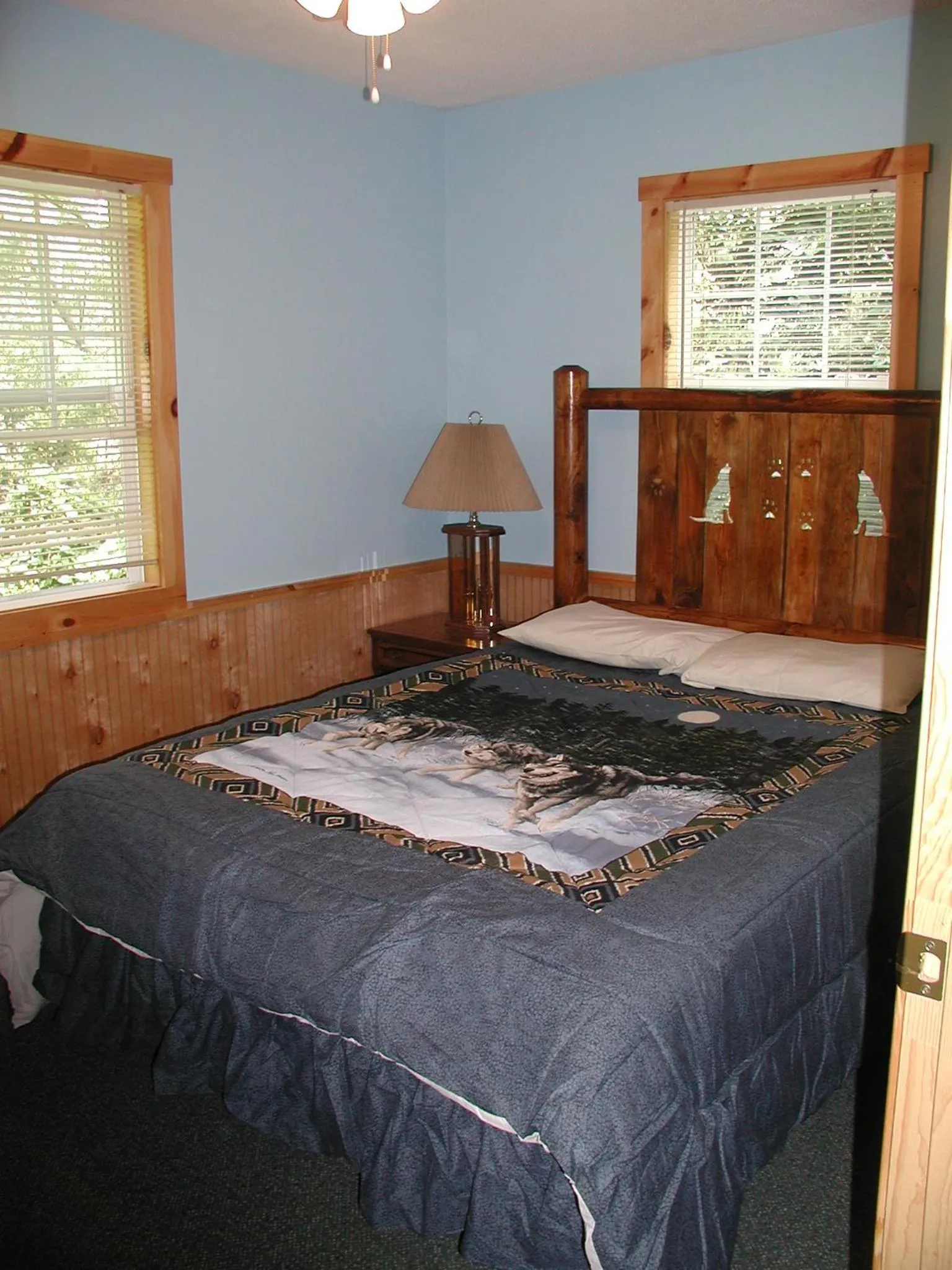 Bed in Nantahala Cabins