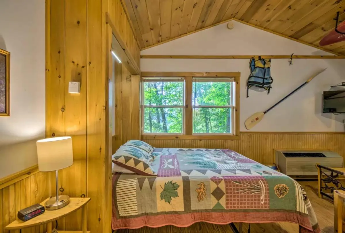Bed in Nantahala Cabins
