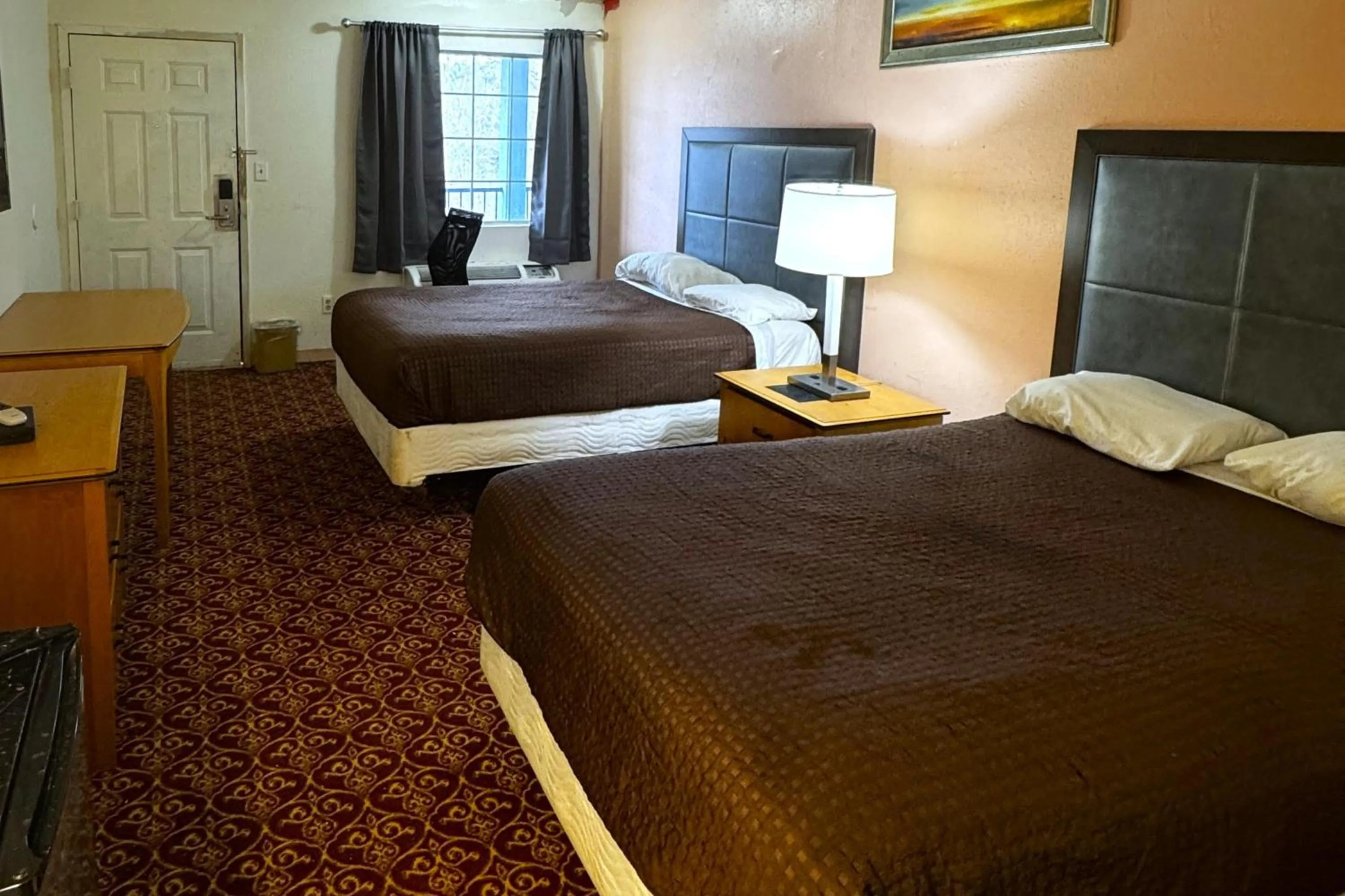 Bedroom, Bed in Woodbridge Inn By OYO Rome