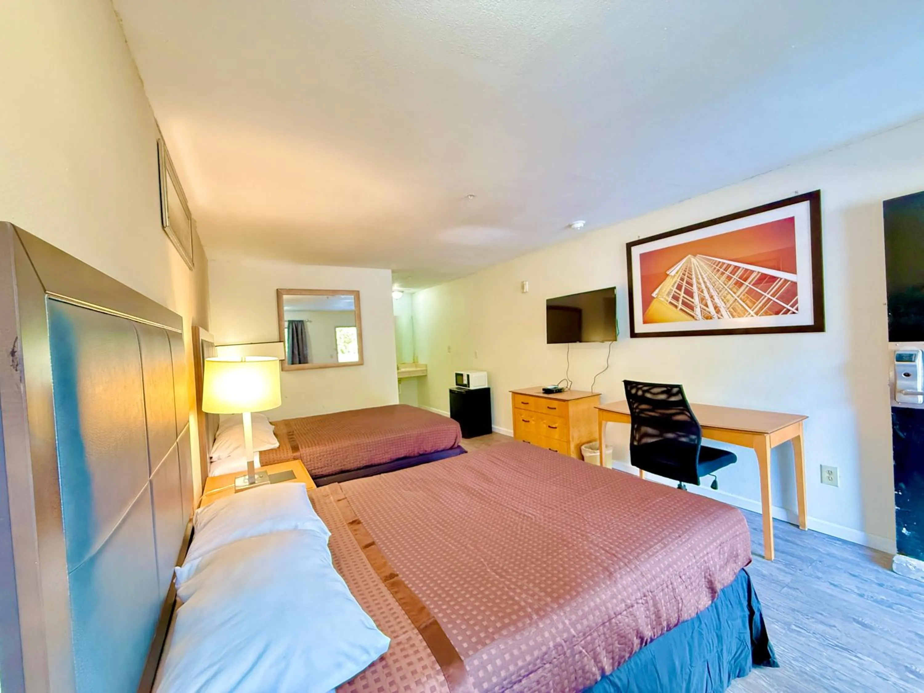 Bedroom, Bed in Woodbridge Inn By OYO Rome