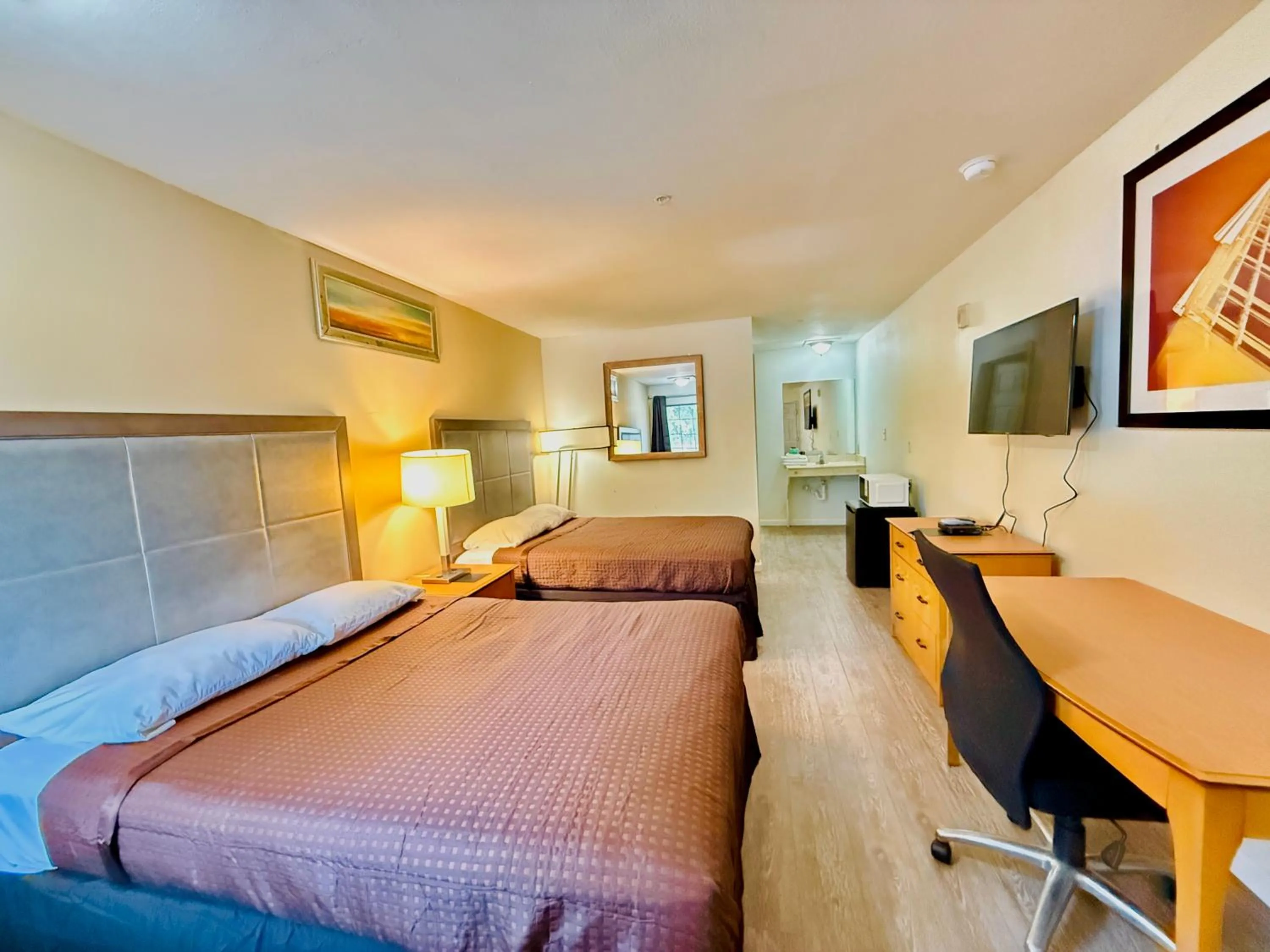 Bedroom, Bed in Woodbridge Inn By OYO Rome