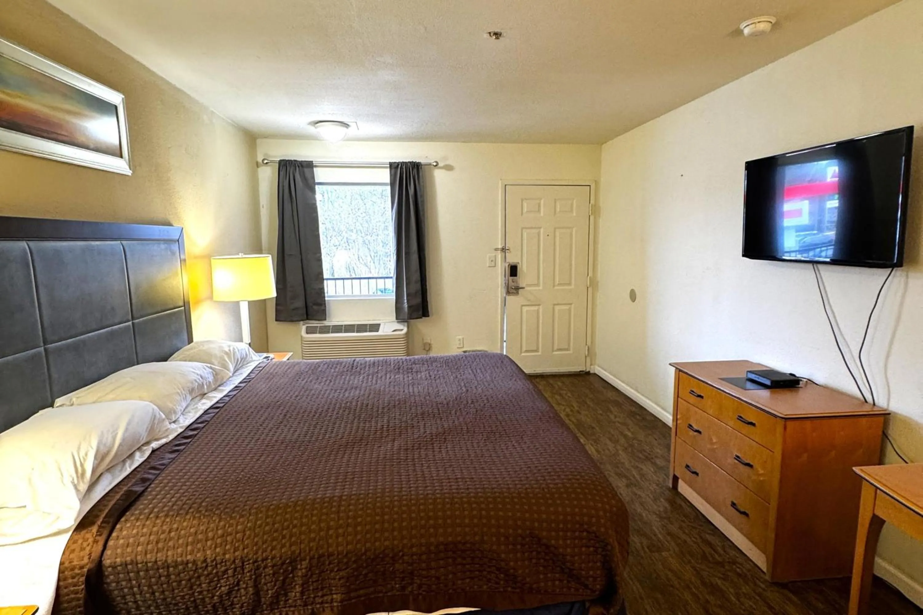 Bedroom, Bed in Woodbridge Inn By OYO Rome