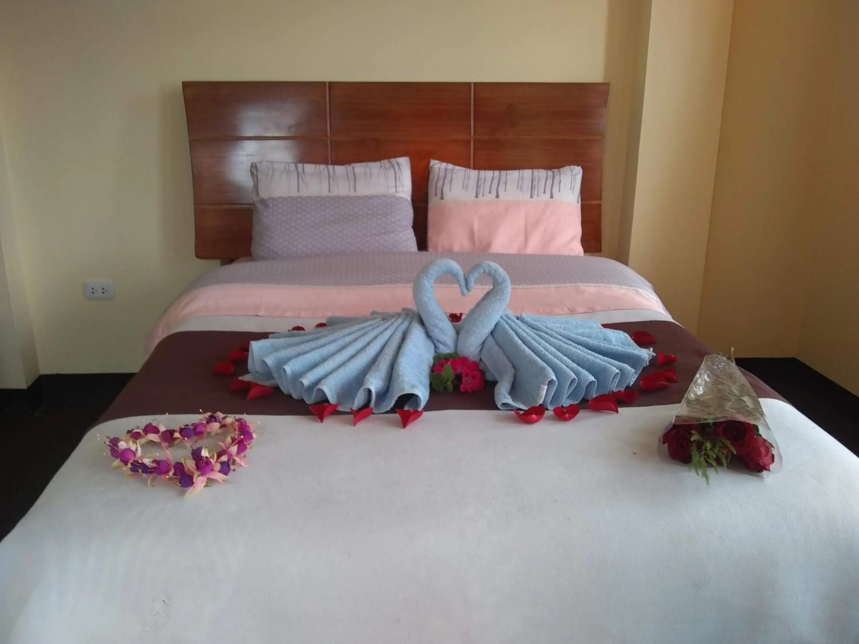 Bed in Hostal Casa del Montañista