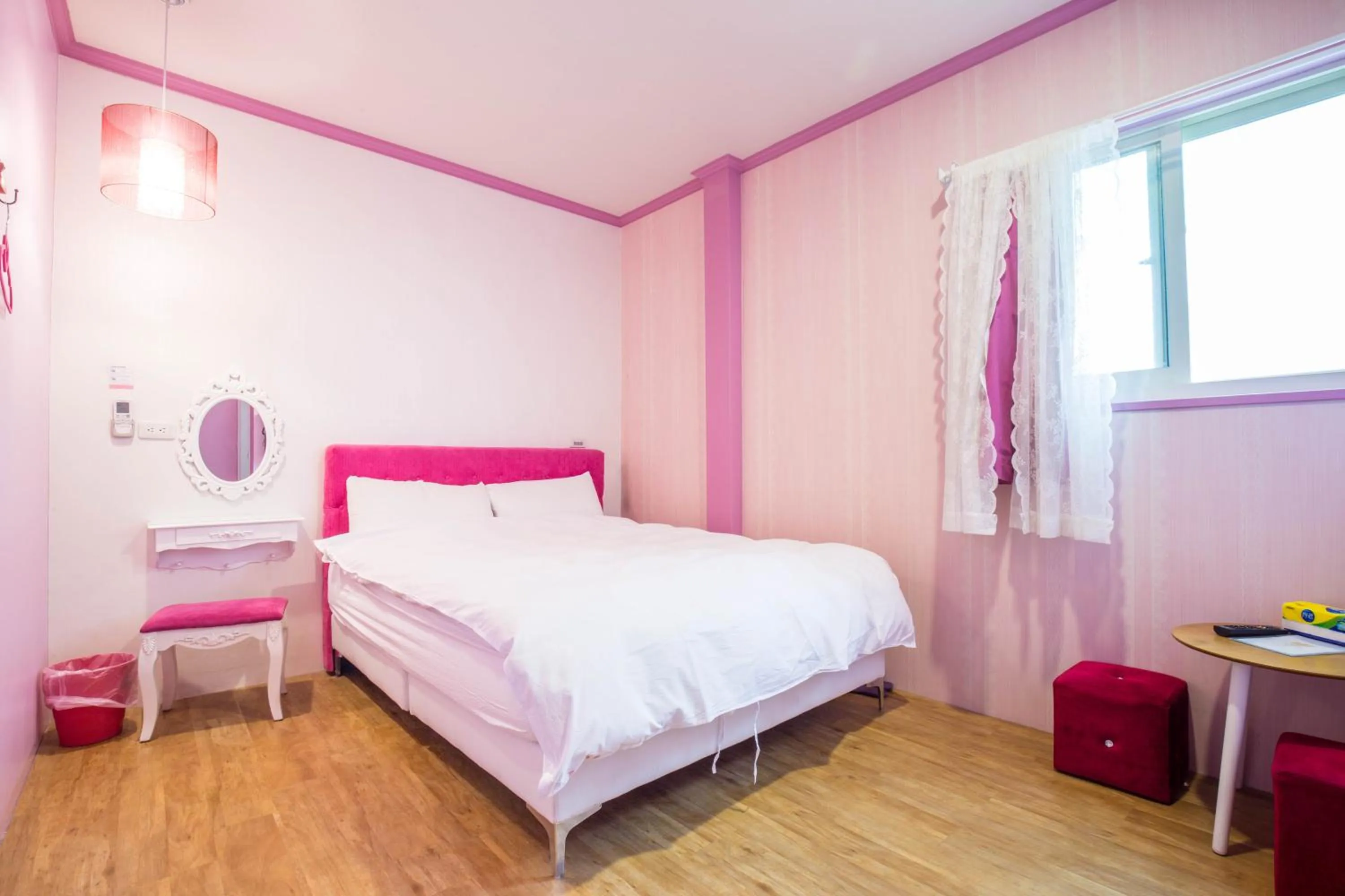 bunk bed, Bed in N. Castle Hotel