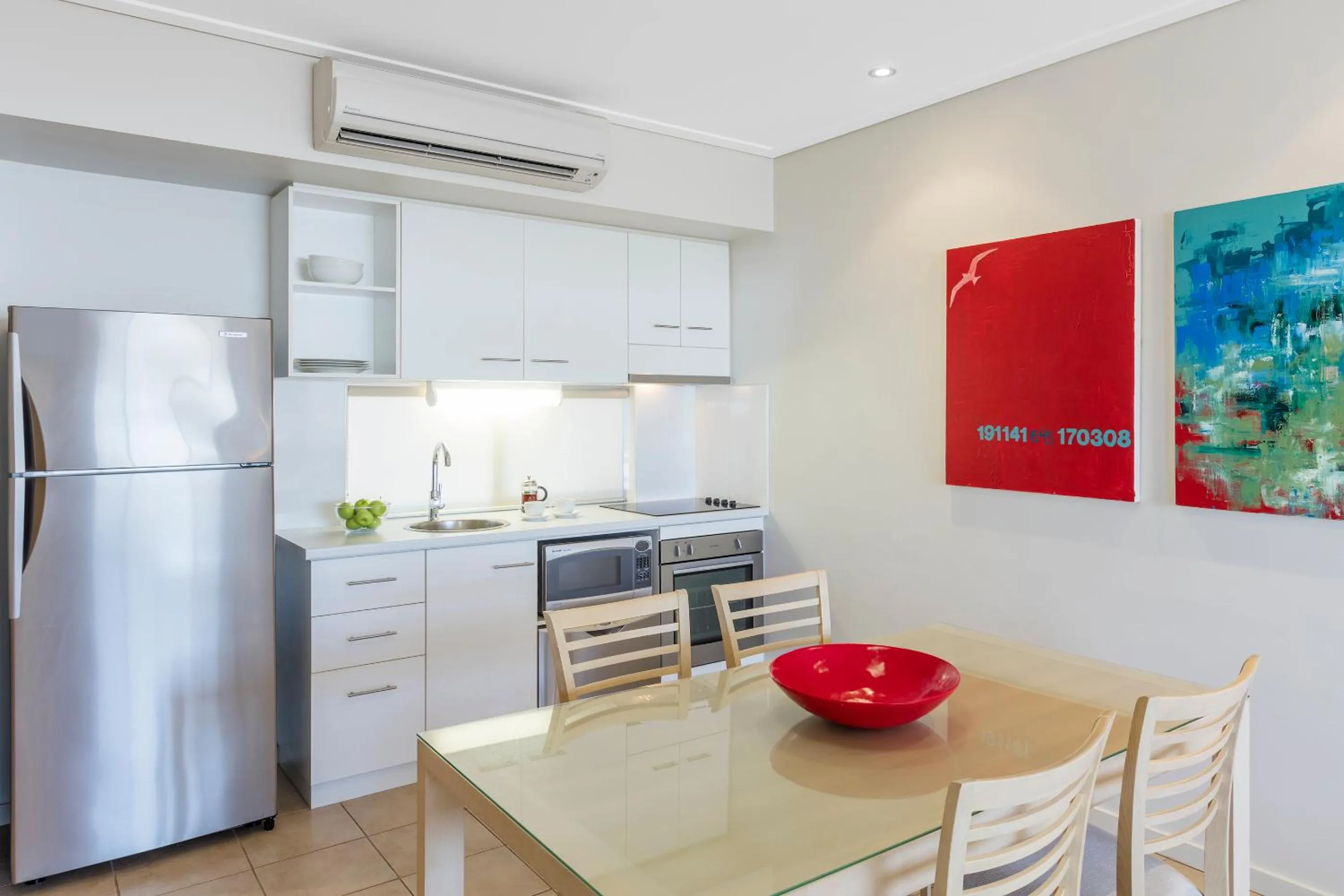 Kitchen or kitchenette in Nesuto Geraldton