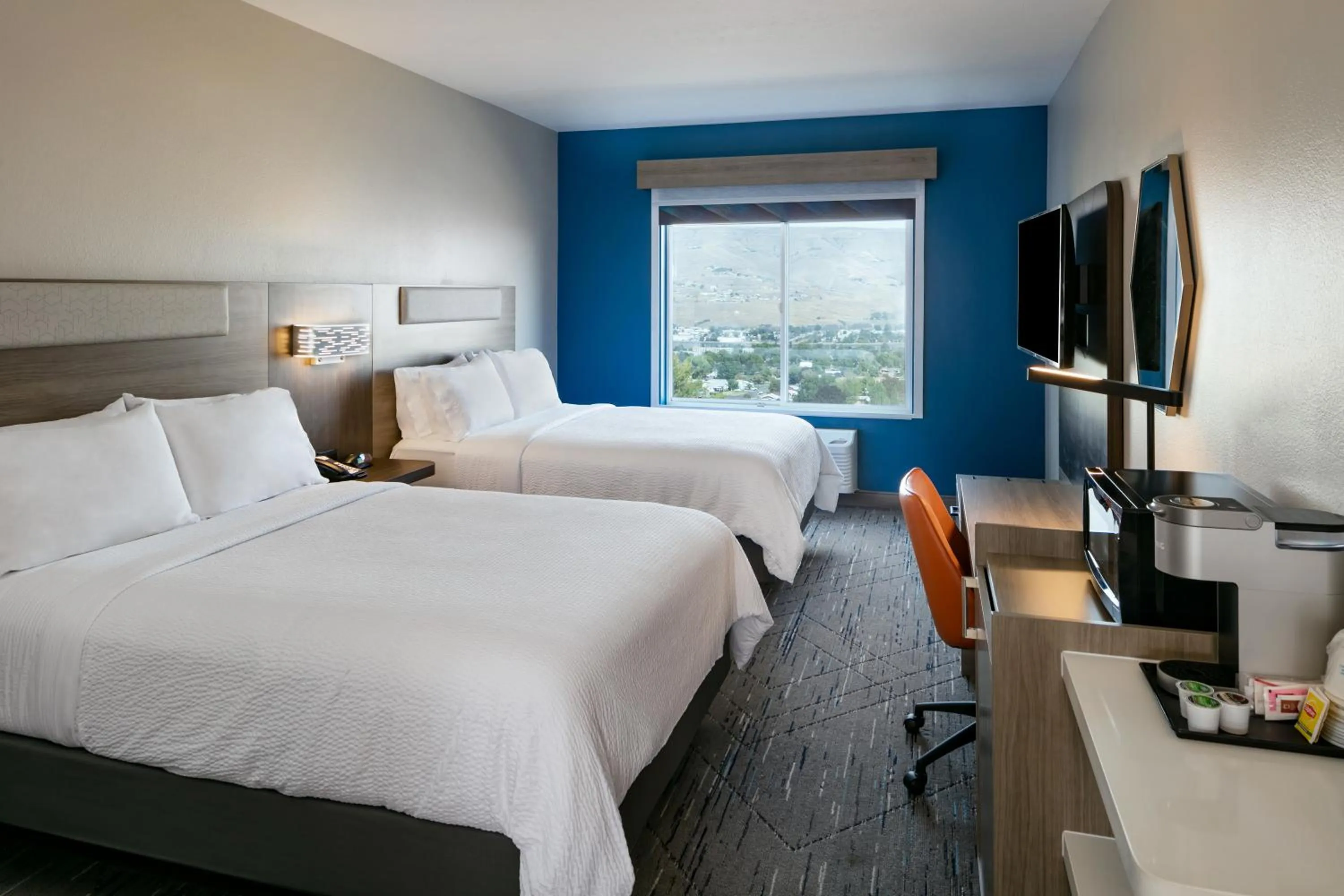 TV and multimedia, Bed in Holiday Inn Express Lewiston by IHG