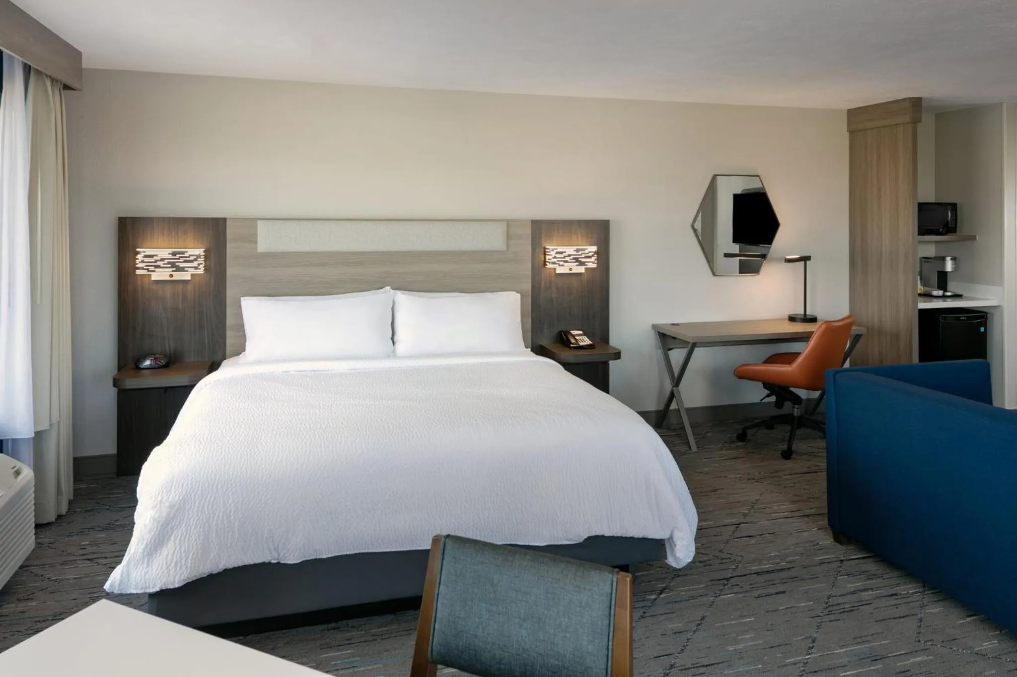 Photo of the whole room, Bed in Holiday Inn Express Lewiston by IHG