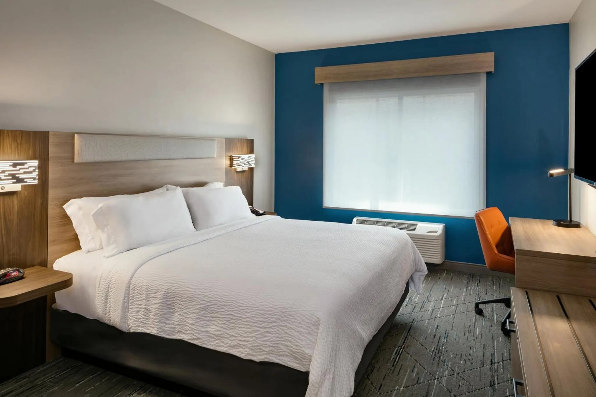 Photo of the whole room, Bed in Holiday Inn Express Lewiston by IHG
