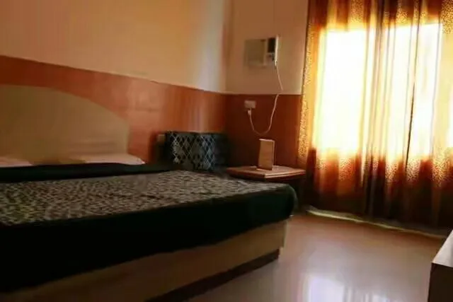 Bedroom, Bed in Hotel Today, Katra