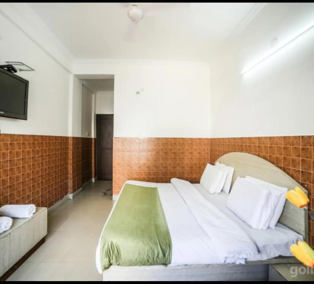 Bed in Hotel Today, Katra