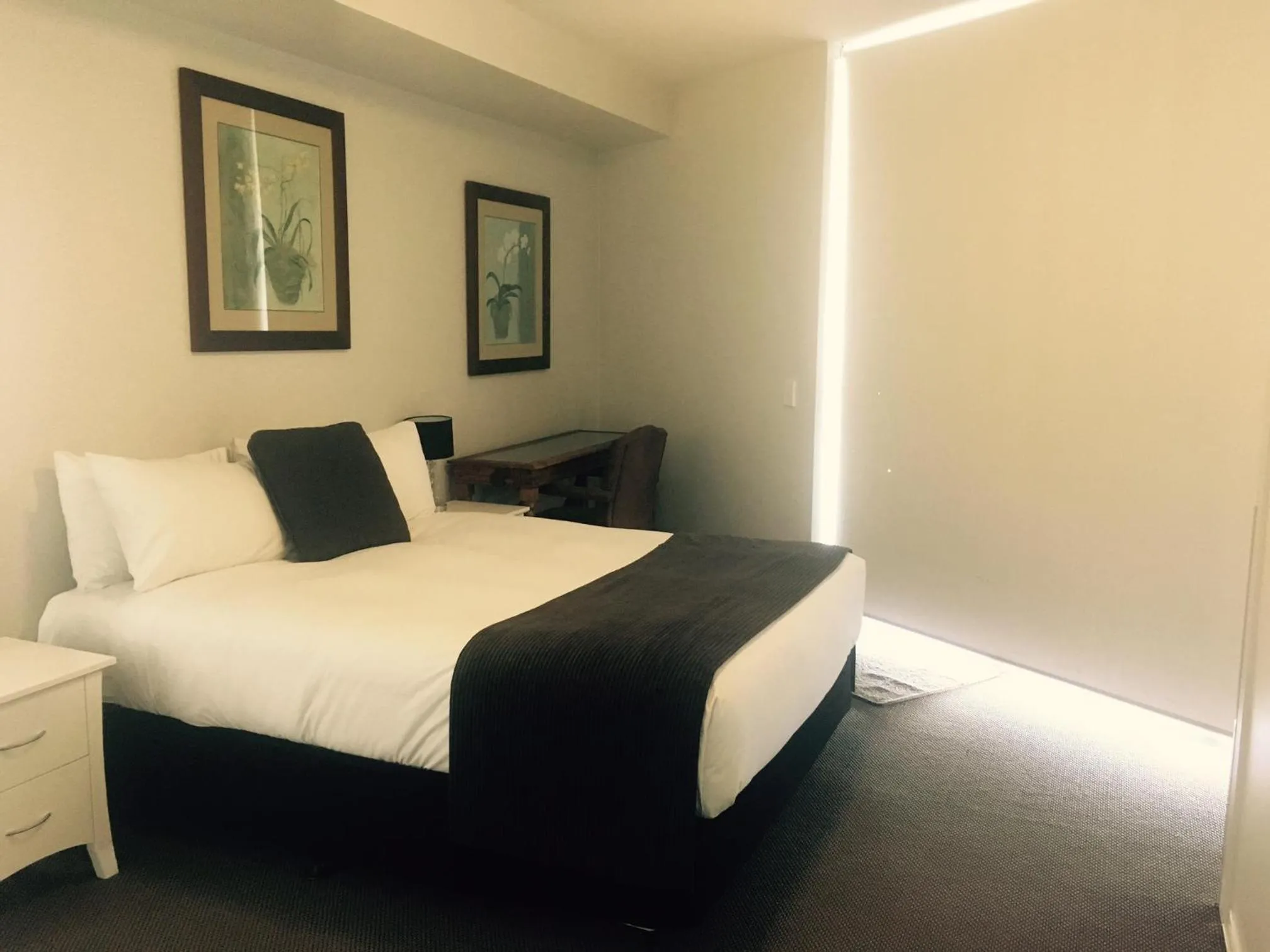 Bedroom, Bed in Cairns Private Apartments