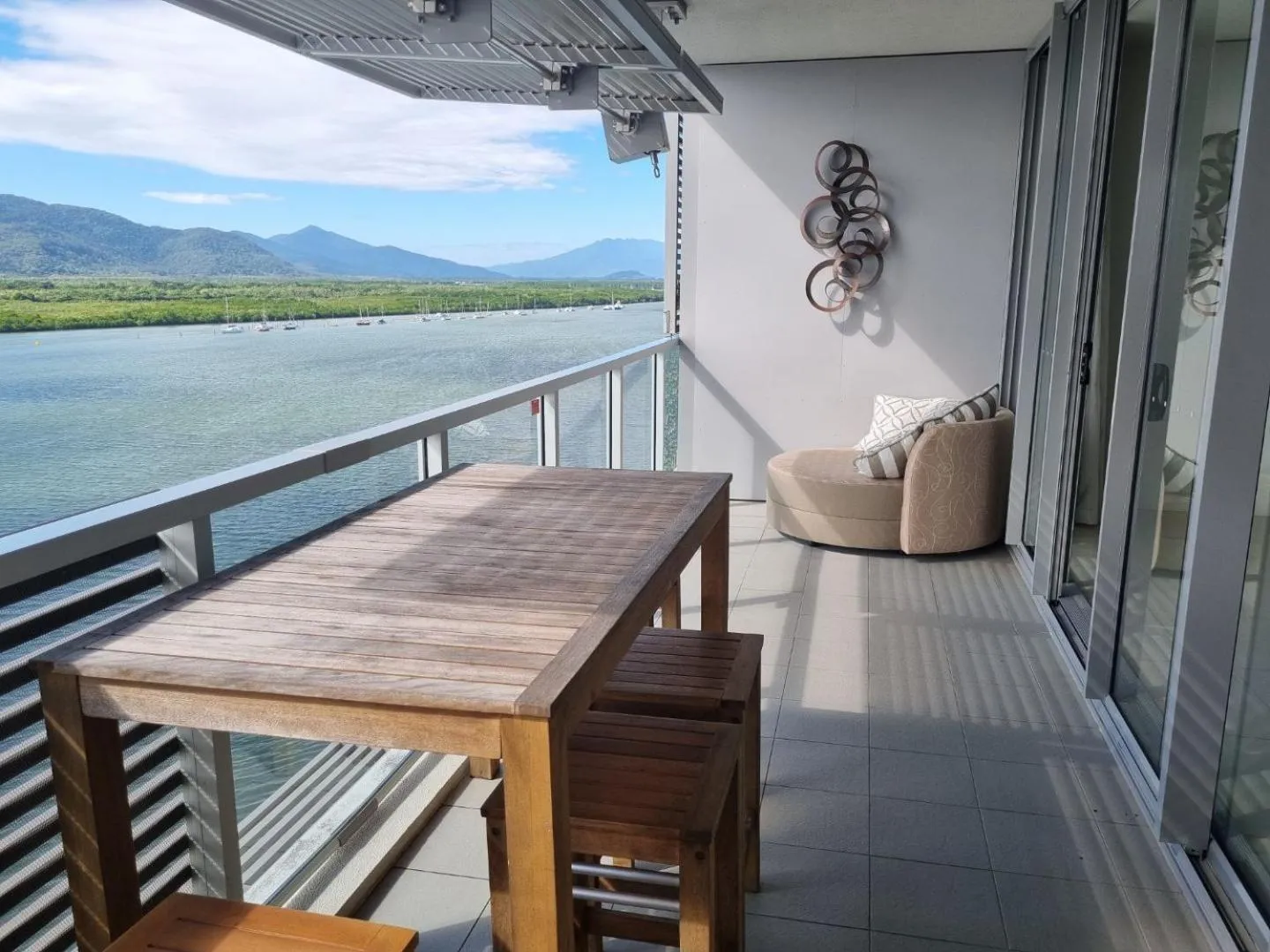 Balcony/Terrace in Cairns Private Apartments