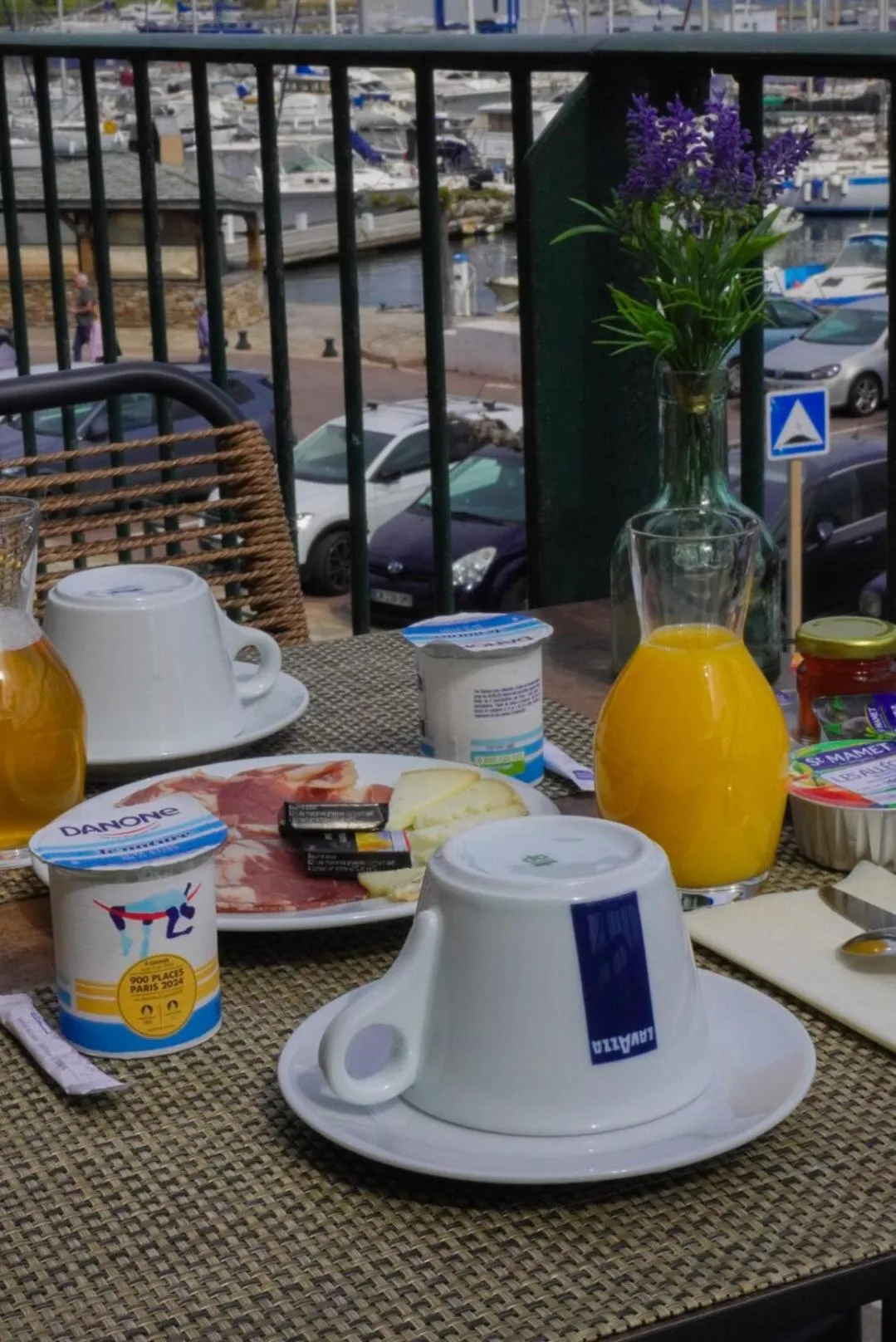 Breakfast in Marina D'oro