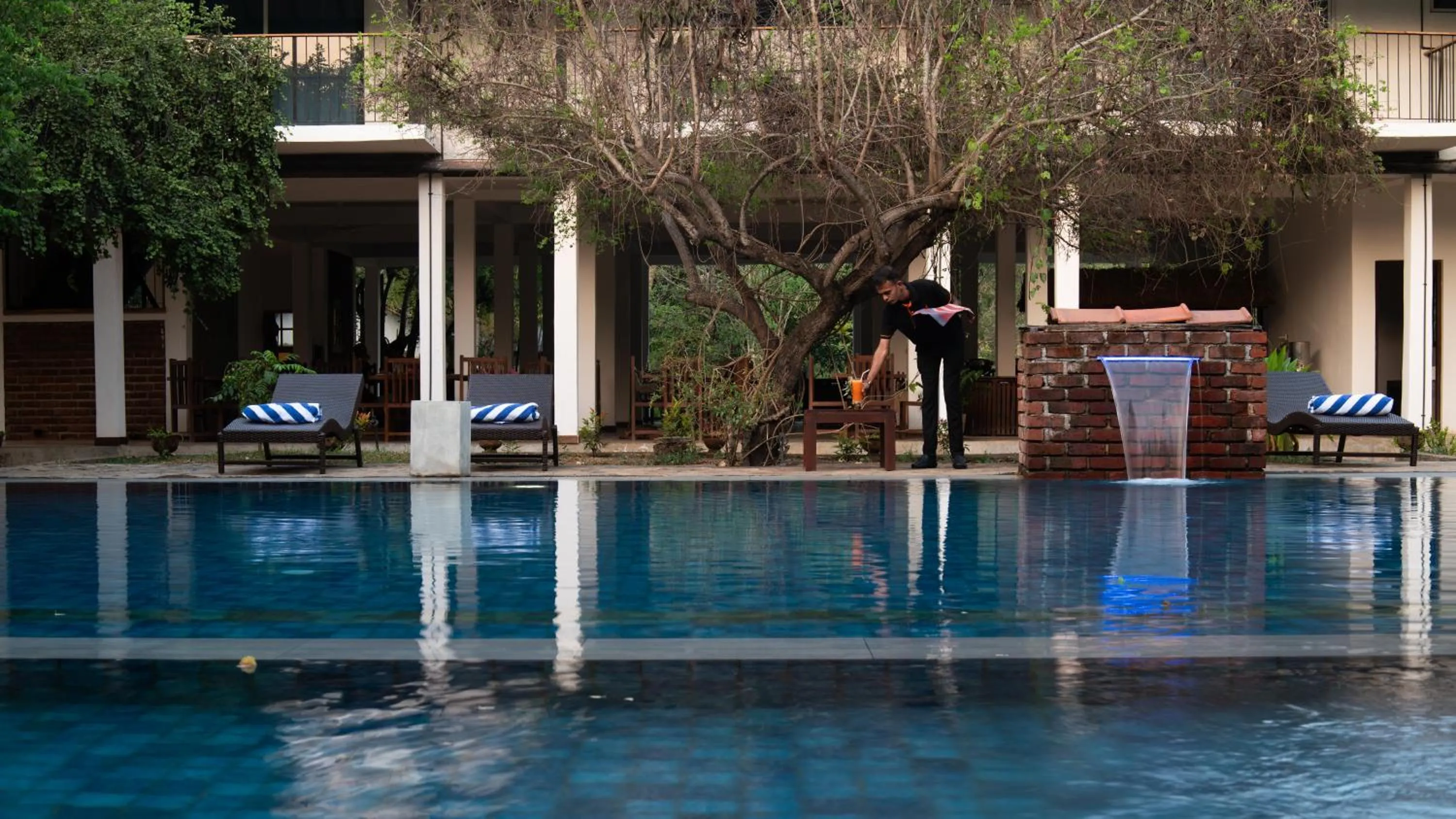 Swimming pool in Lario Resort Sigiriya
