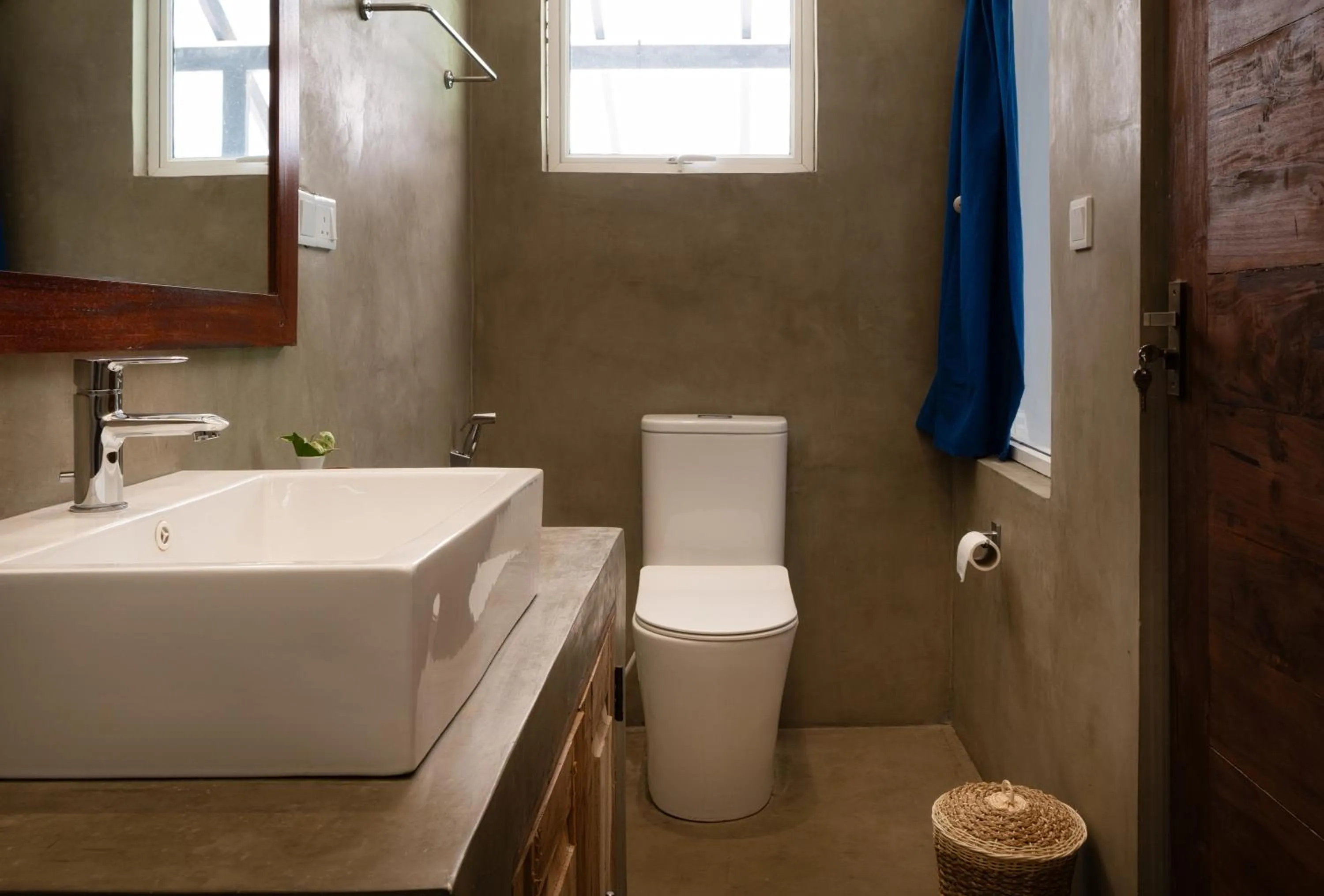Toilet in Lario Resort Sigiriya